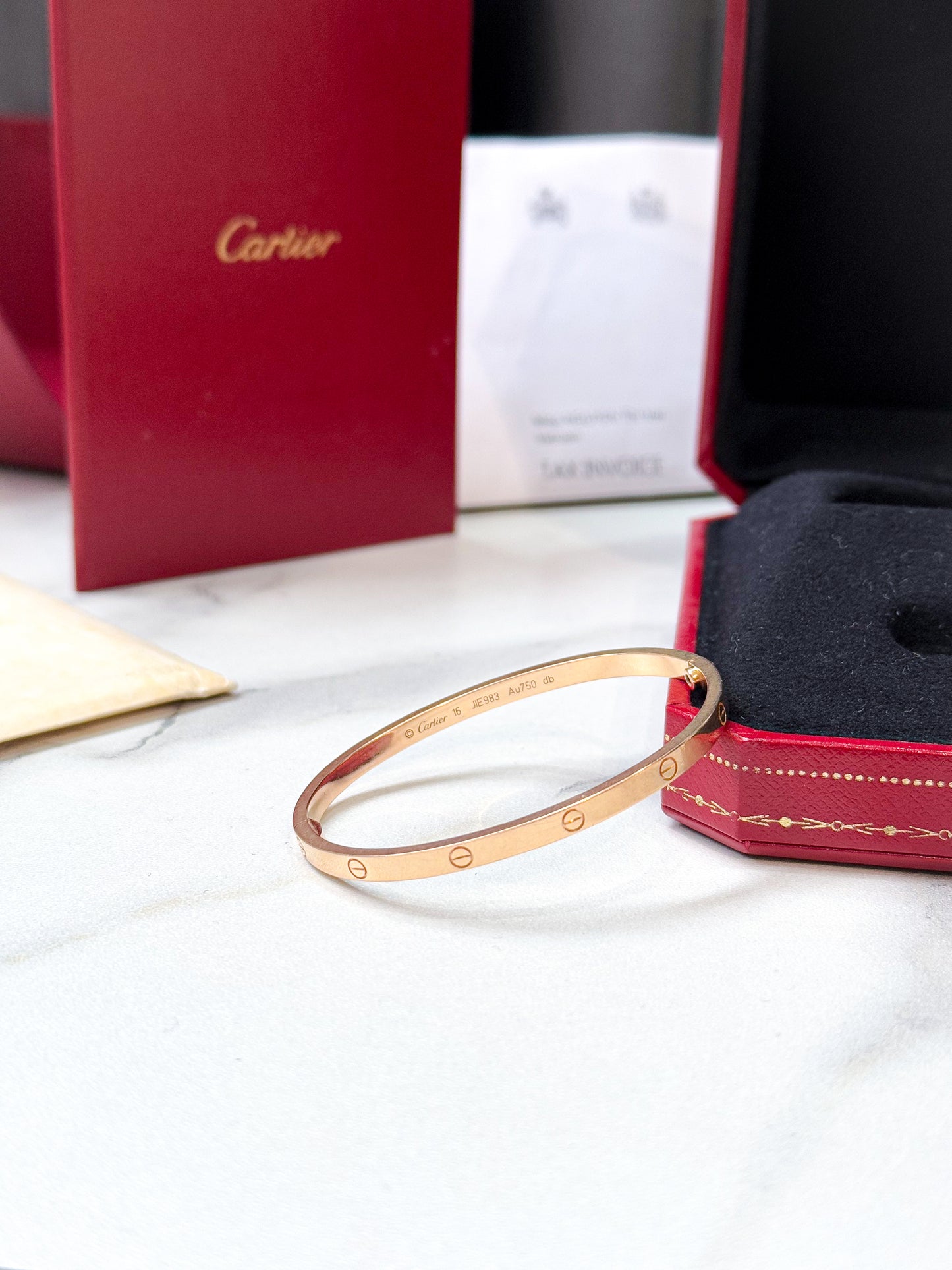 Vòng Cartier Size 16