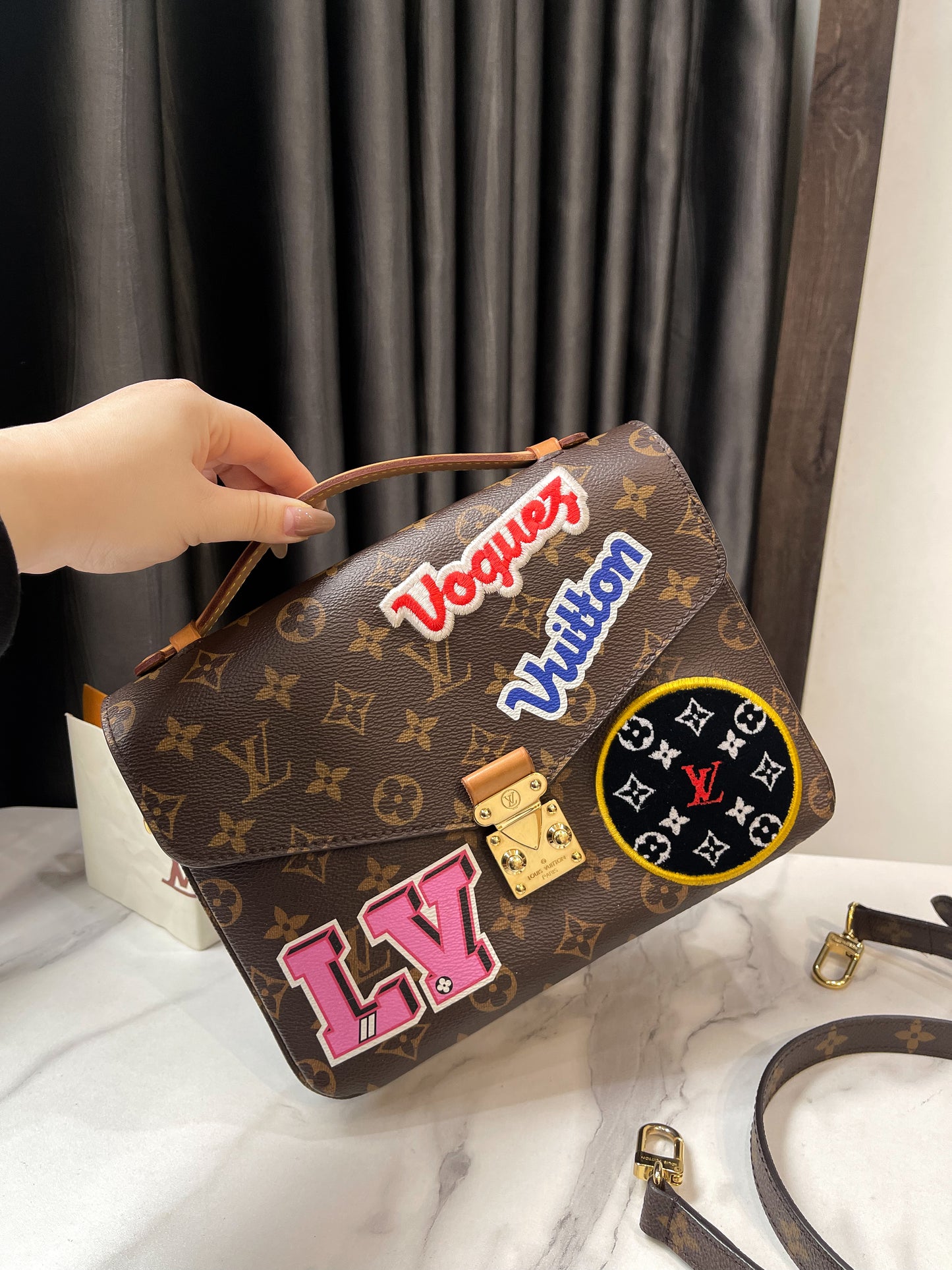 LV Metis Mono Charm