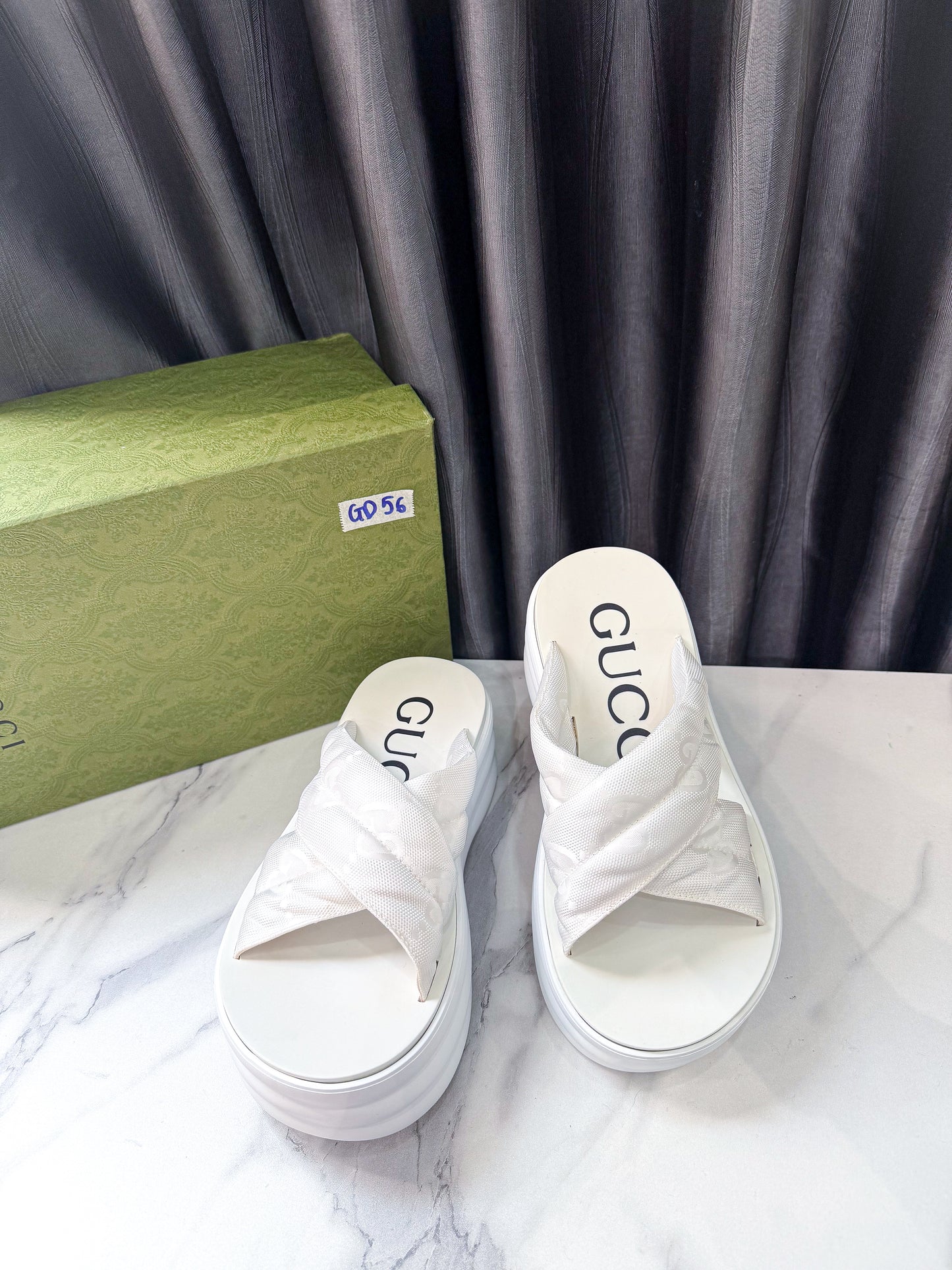 Dép Gucci Trắng Size 37 GD56