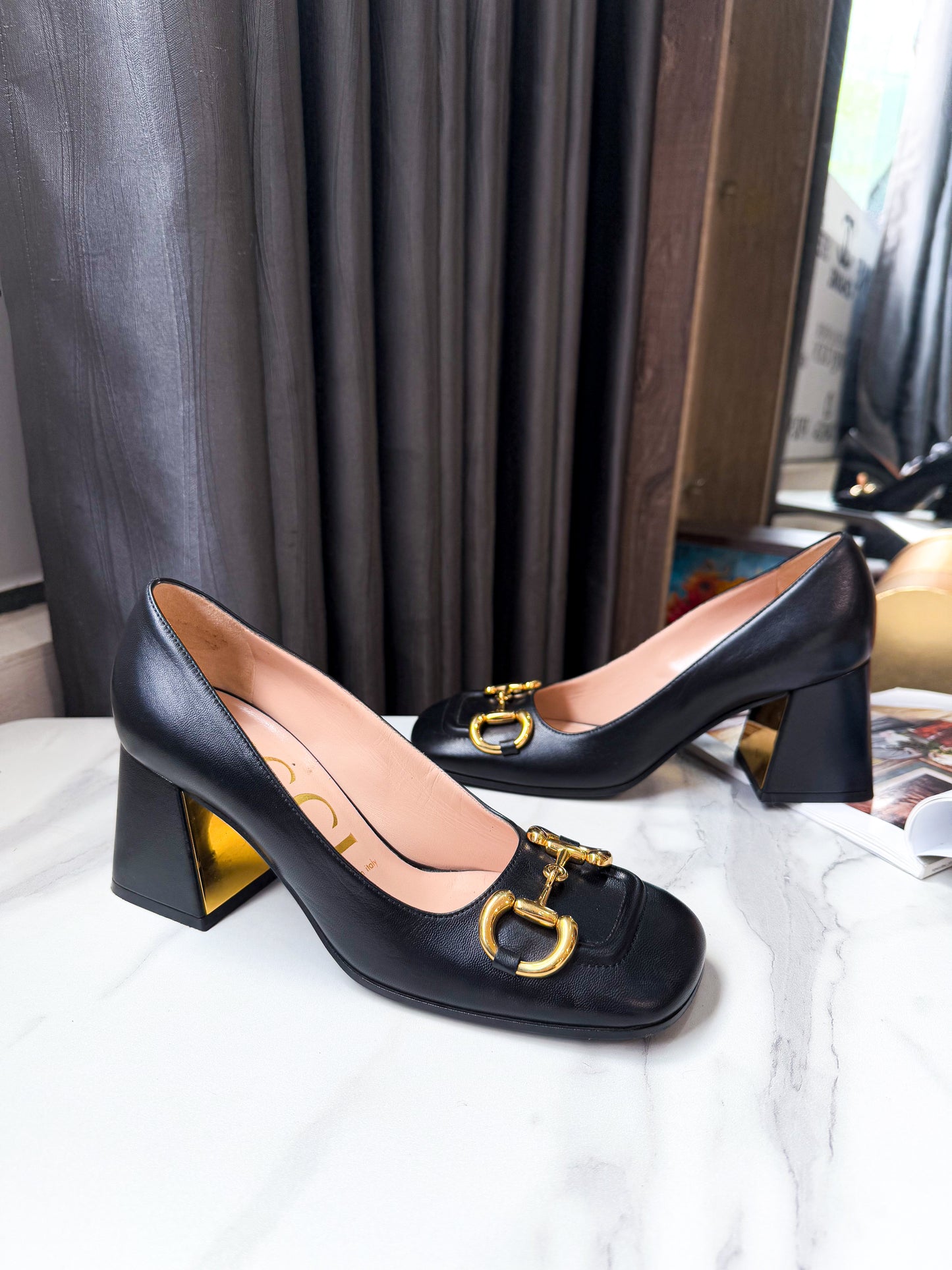 Giày Gucci Hot Size 36.5 Used