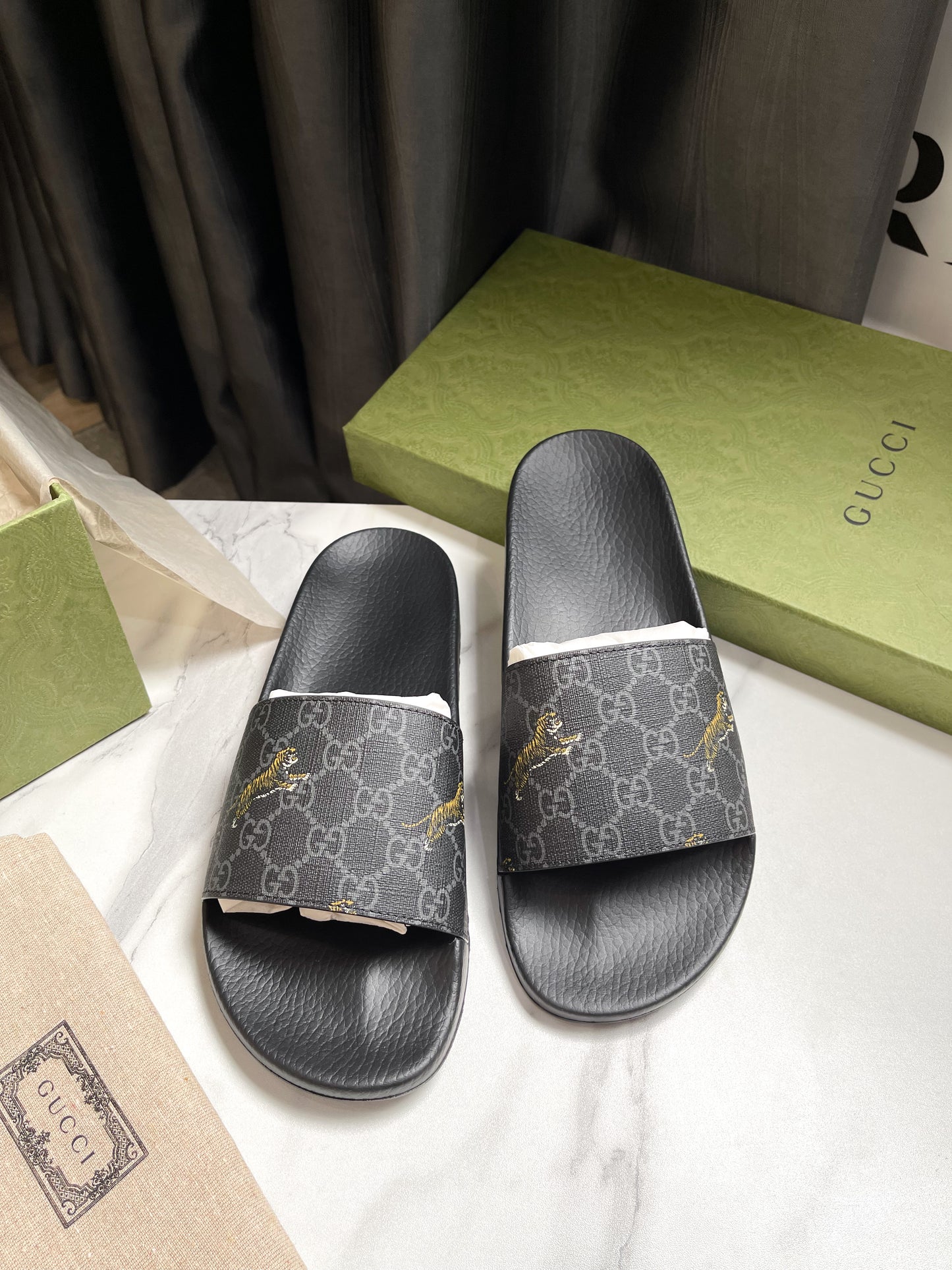 Gucci Men's Slippers