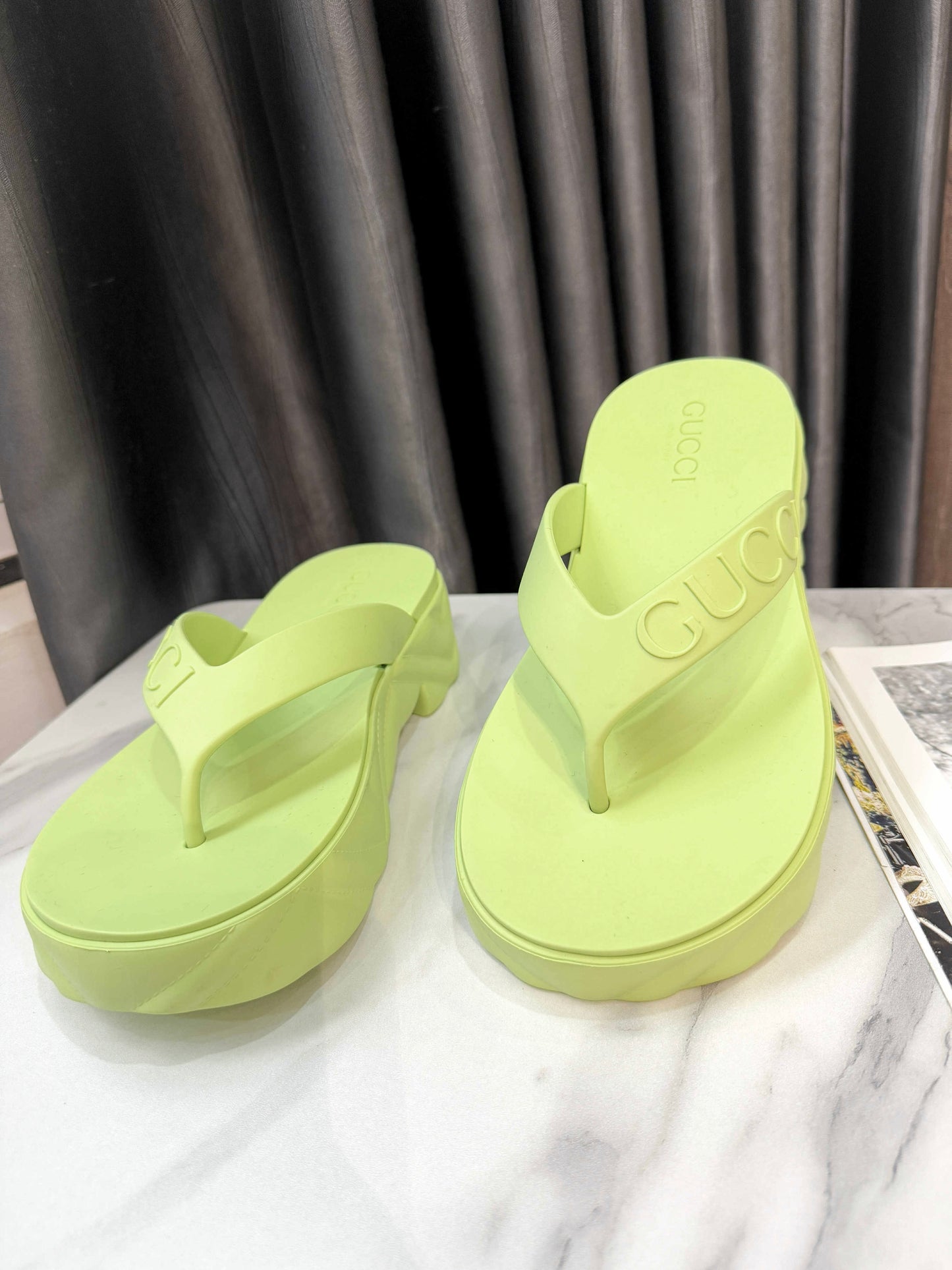 Xỏ Ngón Gucci Xanh Size 37