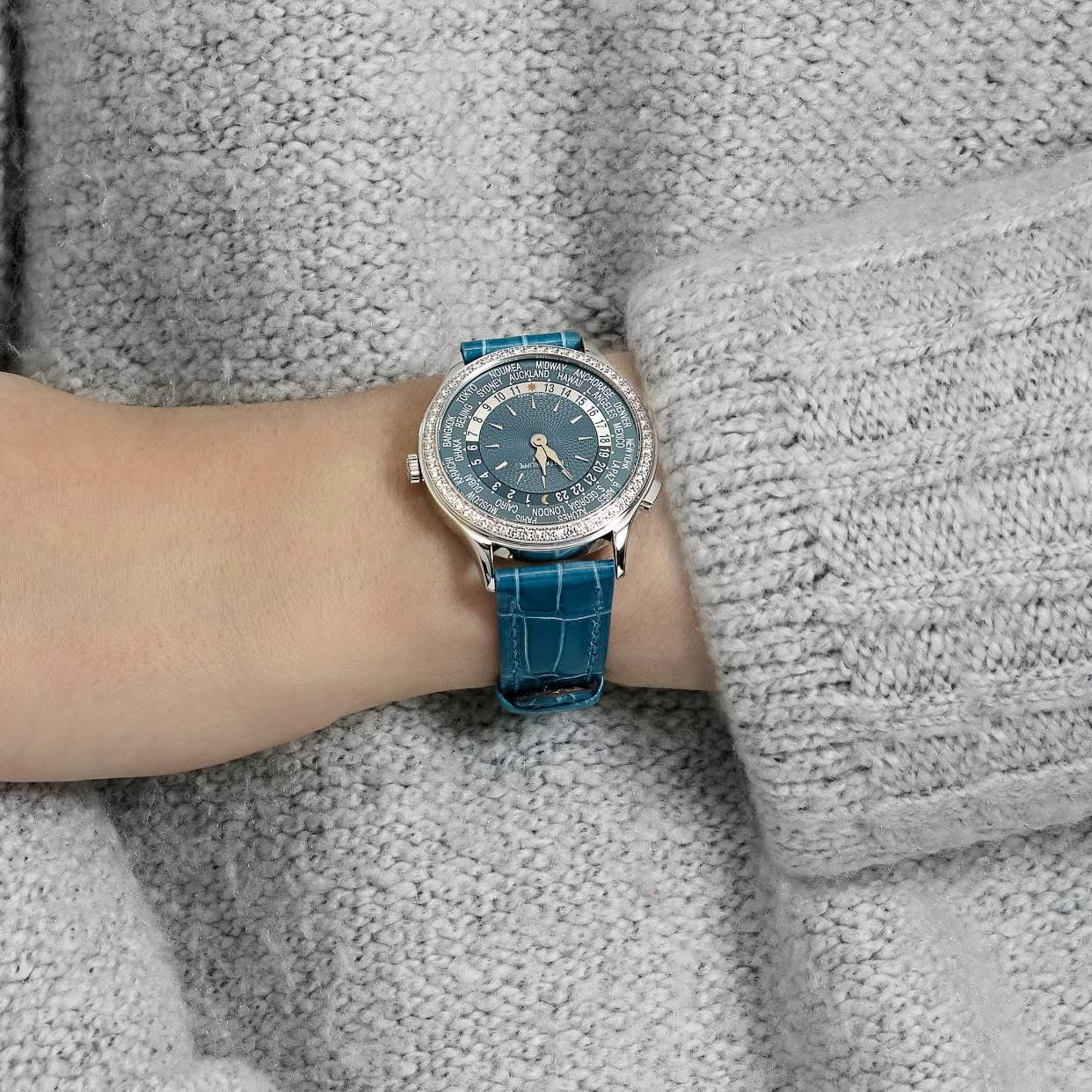 Đồng Hồ Patek Philippe World Time 7130G