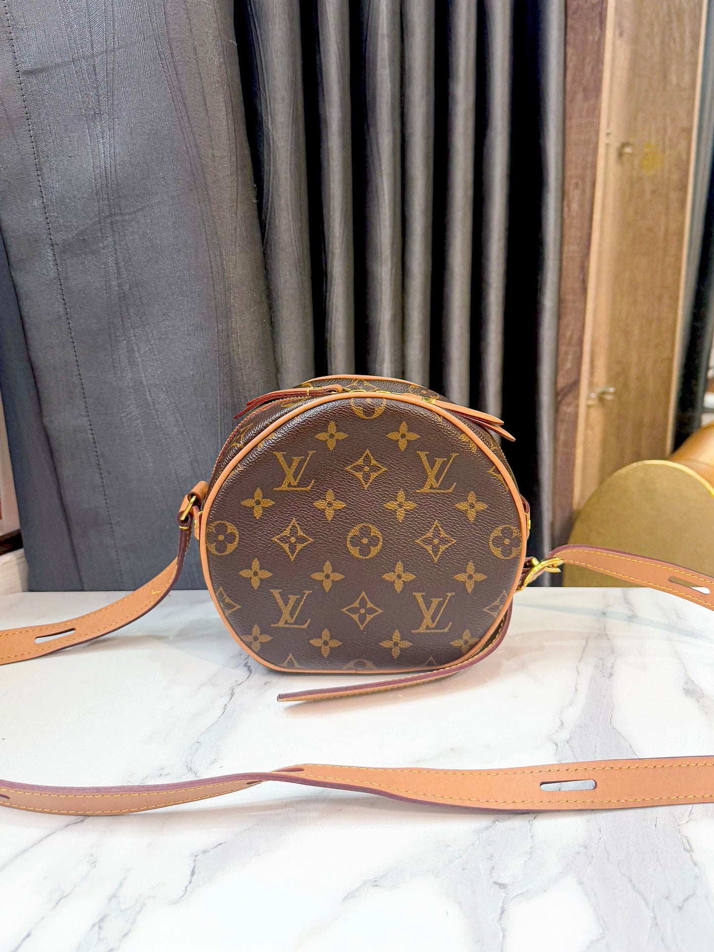 LV Boite Mono