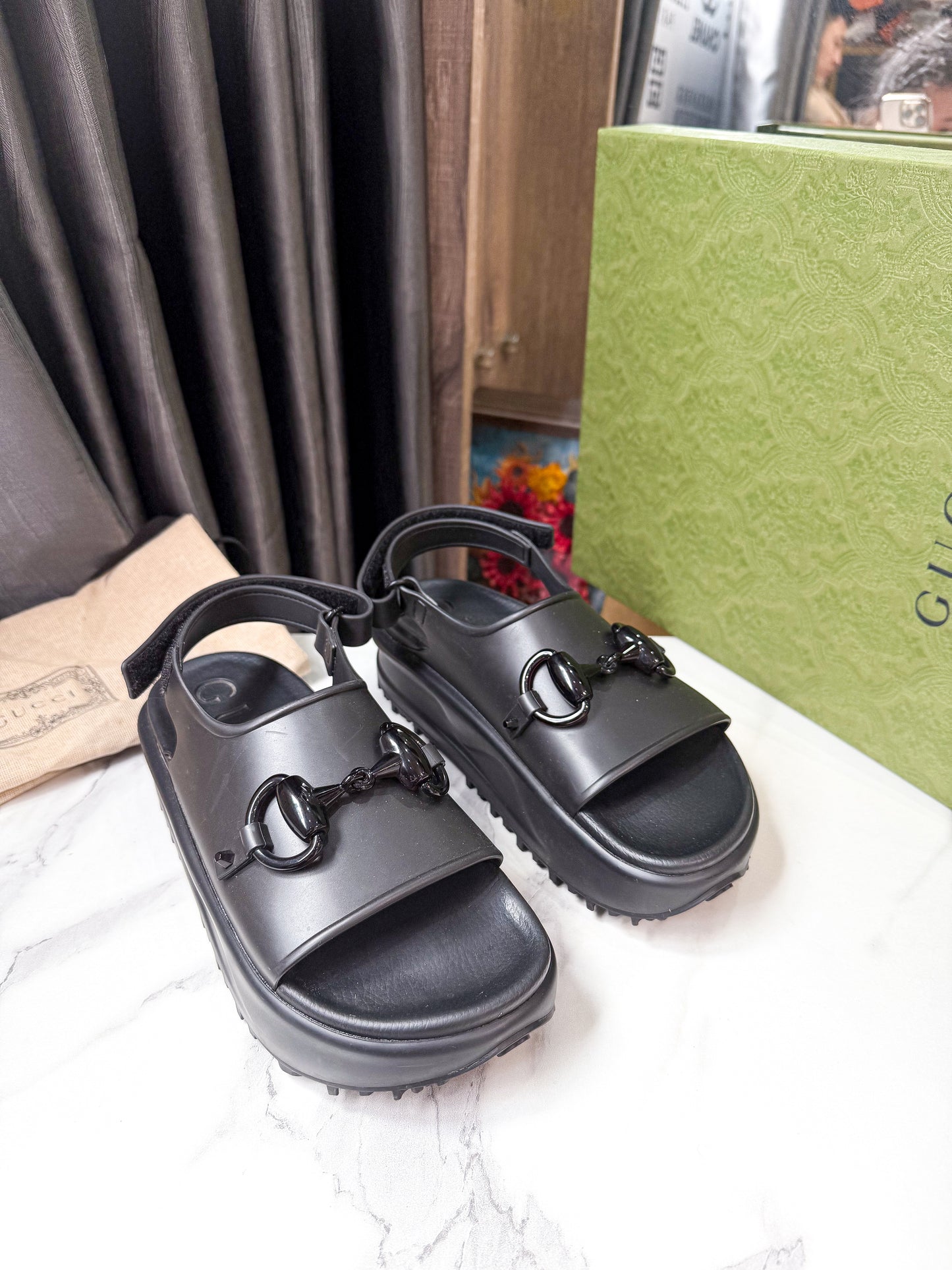 Sandal Gucci Used 38
