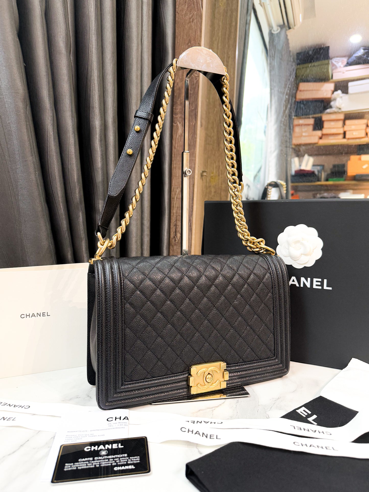 Chanel Boy Size New M 28cm