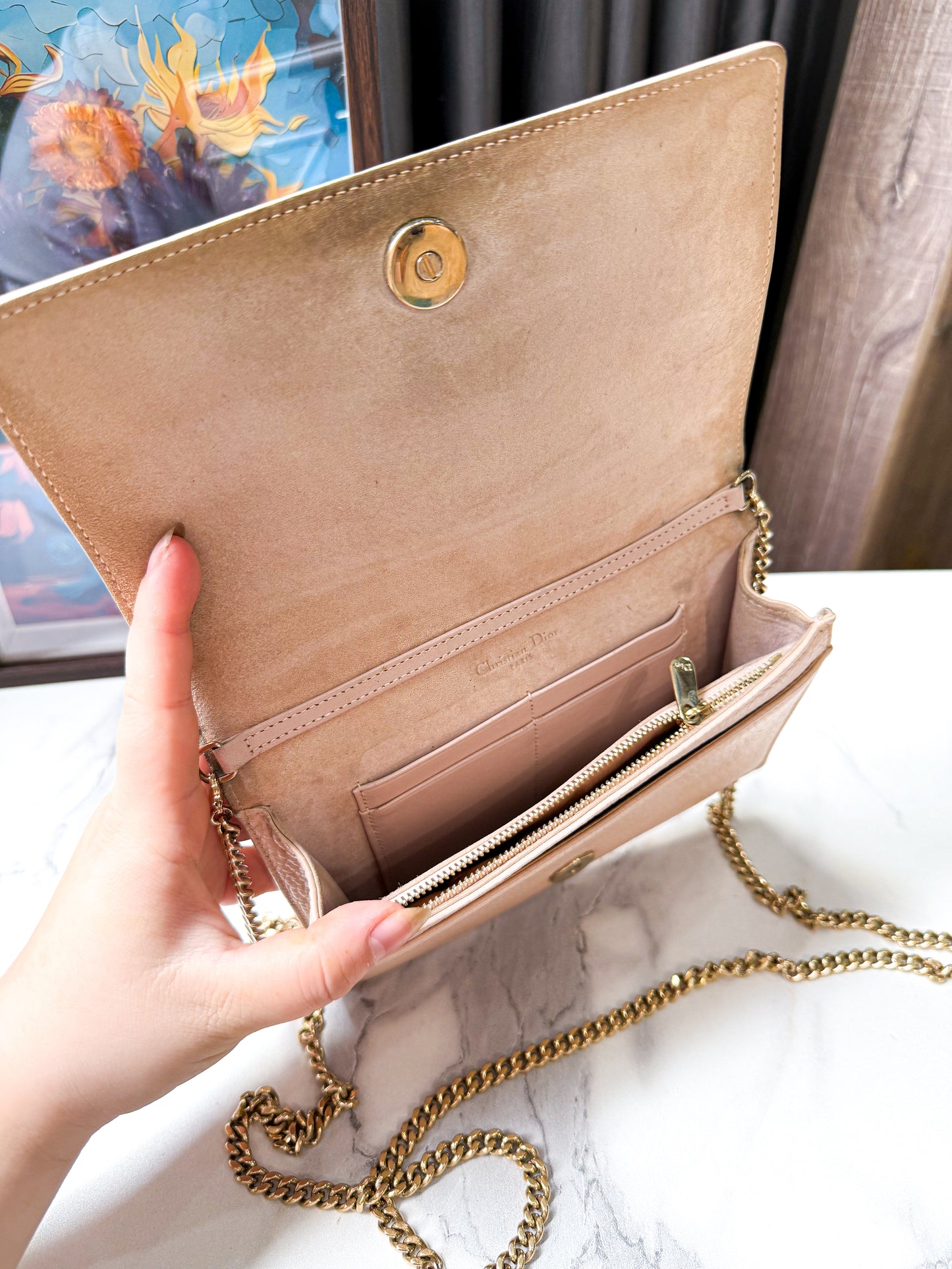 A Pouch Dior