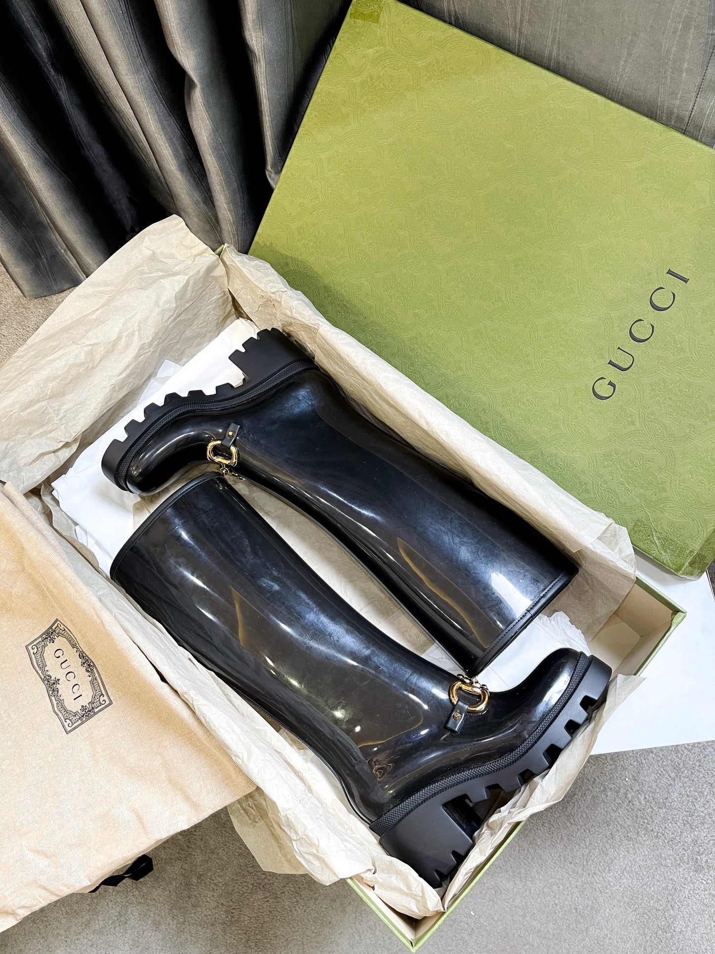 Gucci Boot Nhựa Cao Cổ Size 34