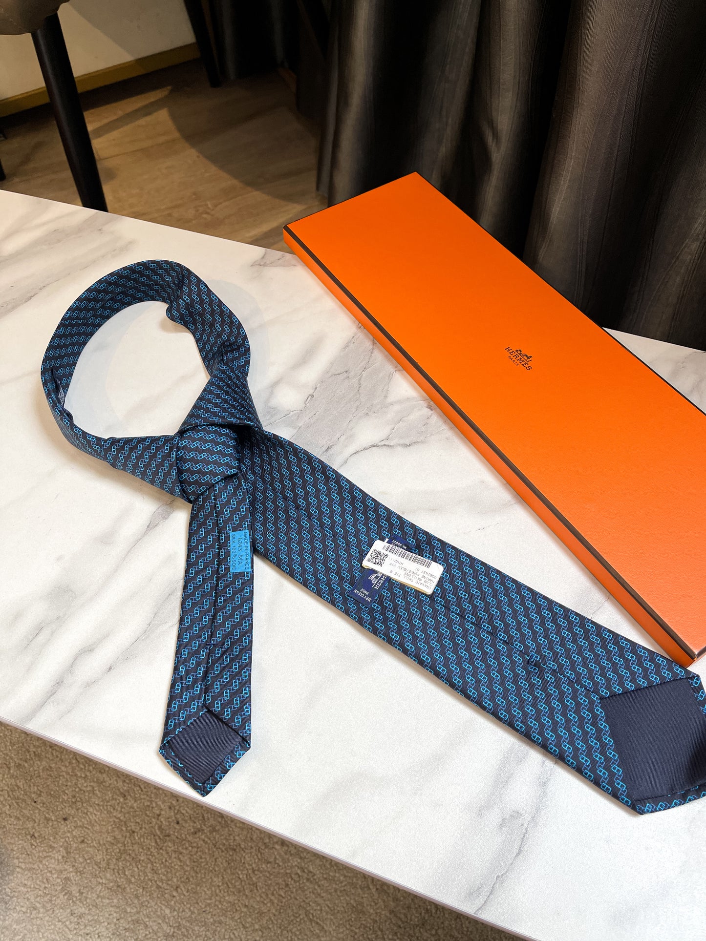 Cà Vạt Hermes New