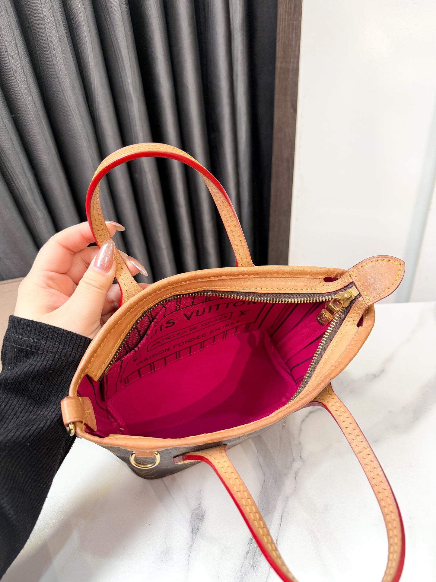 LV NVF BB