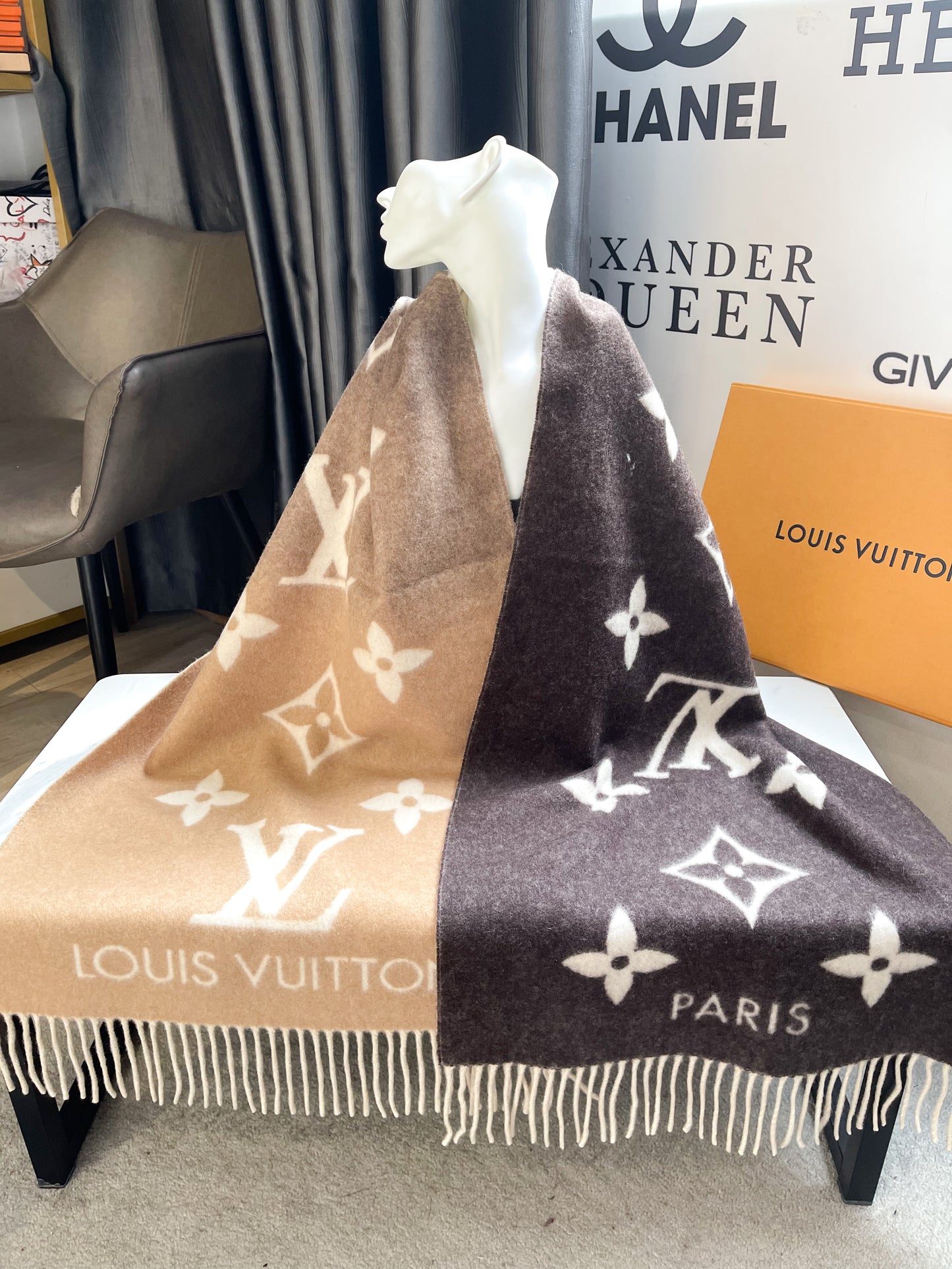 LV Cashmere Reykjavik Scarf