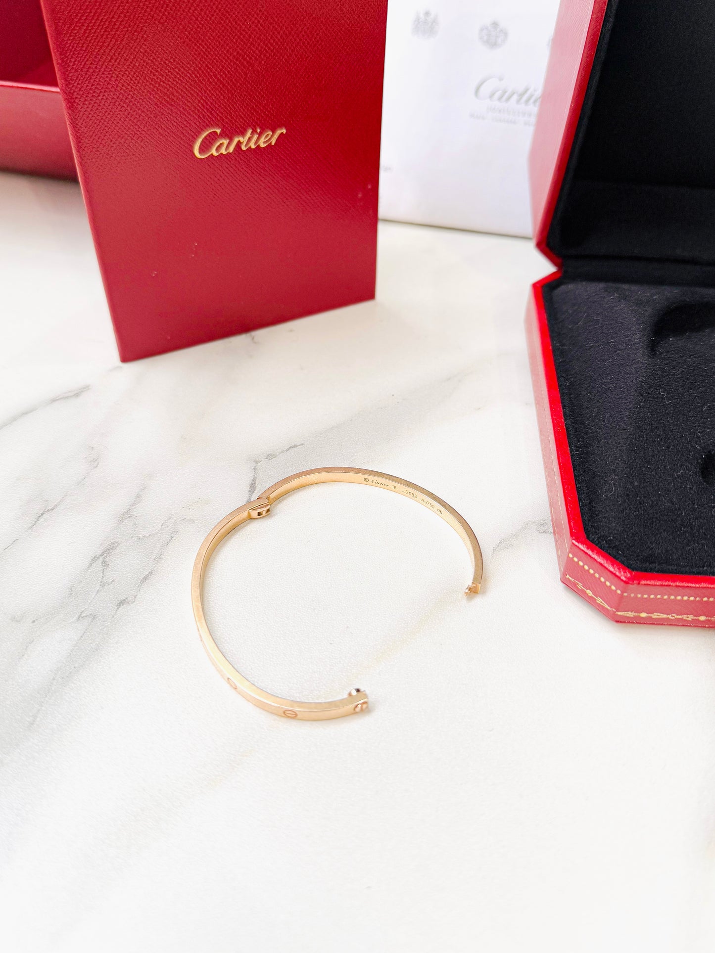 Vòng Cartier Size 16