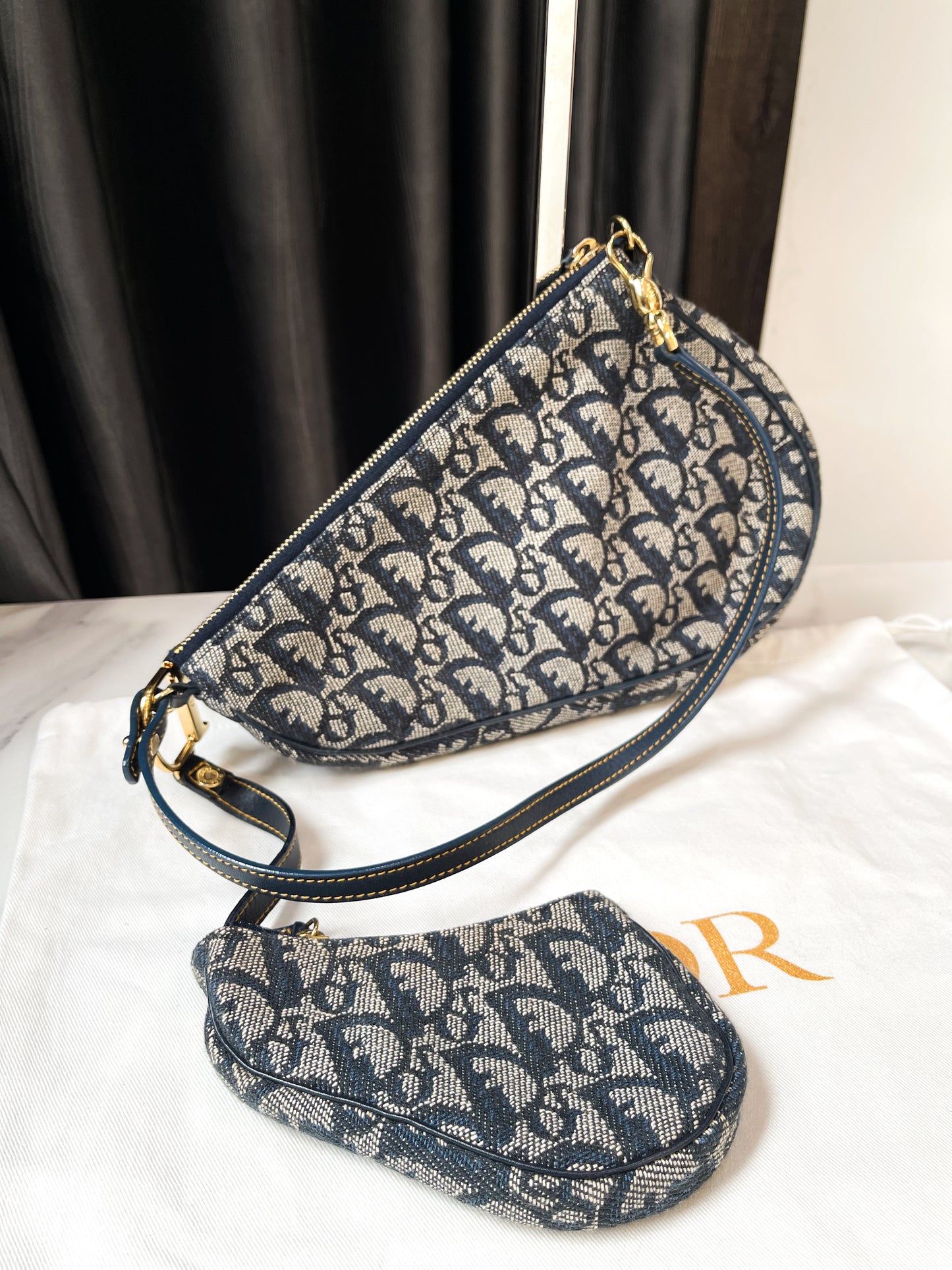 Dior Kẹp Nách