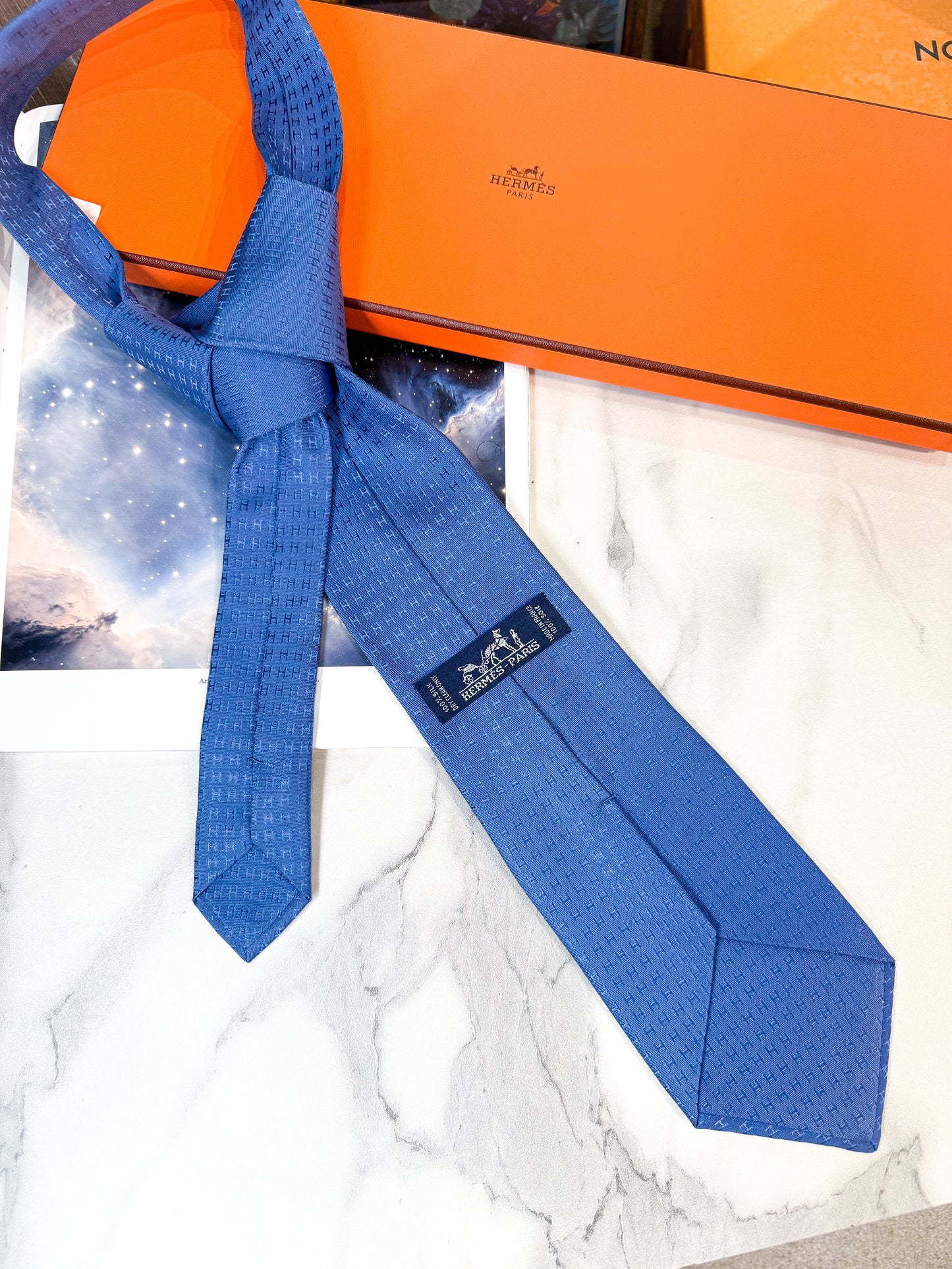 Cà Vạt Hermes CV57