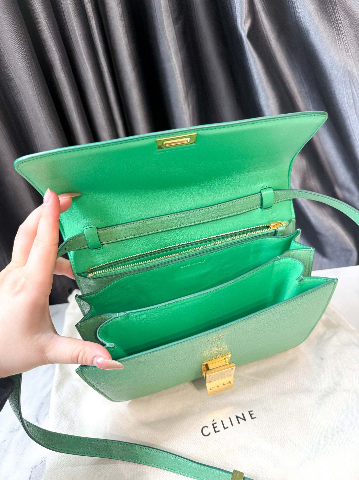 Celine Box Xanh