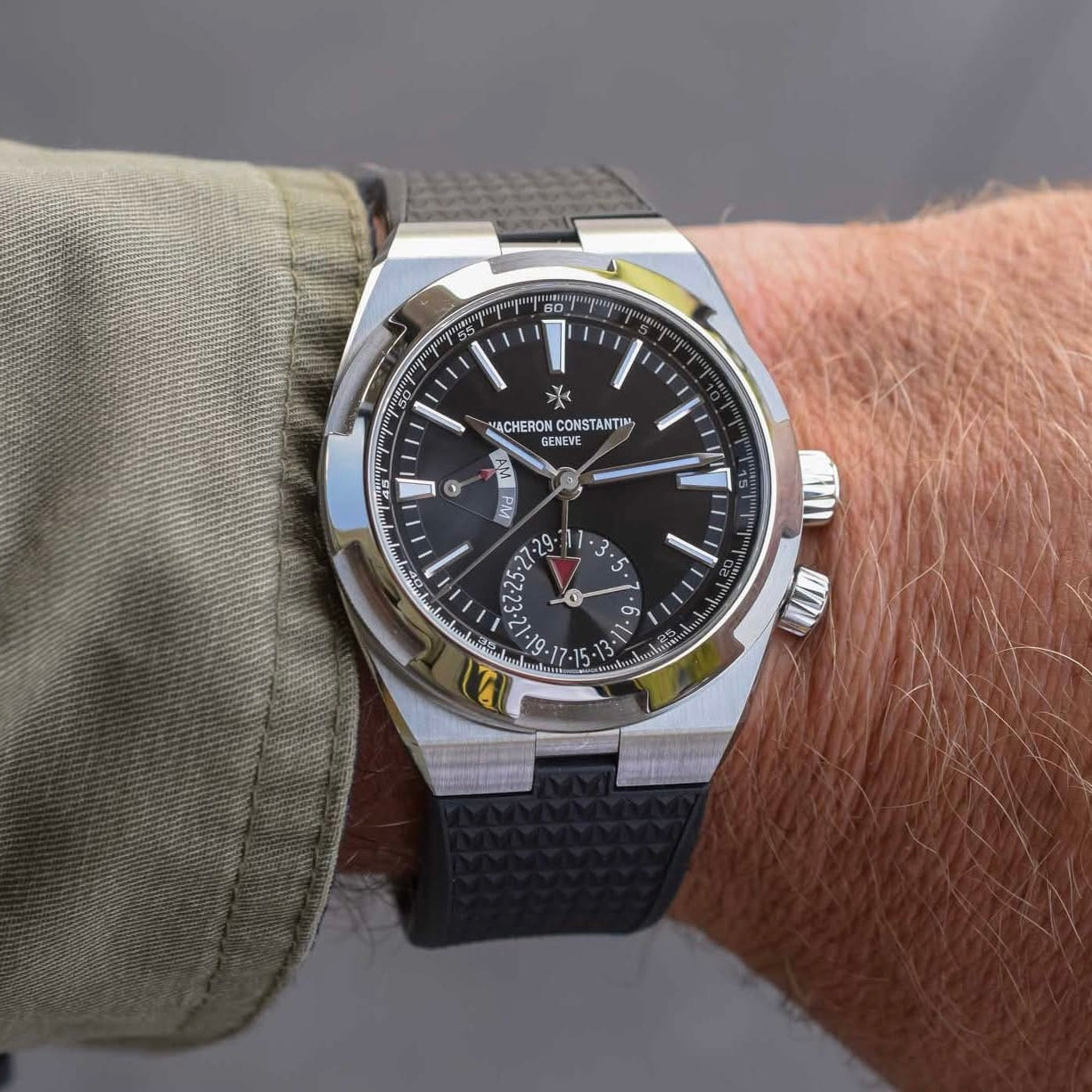 Đồng Hồ Vacheron Constatin 7900V Black Dial 41mm