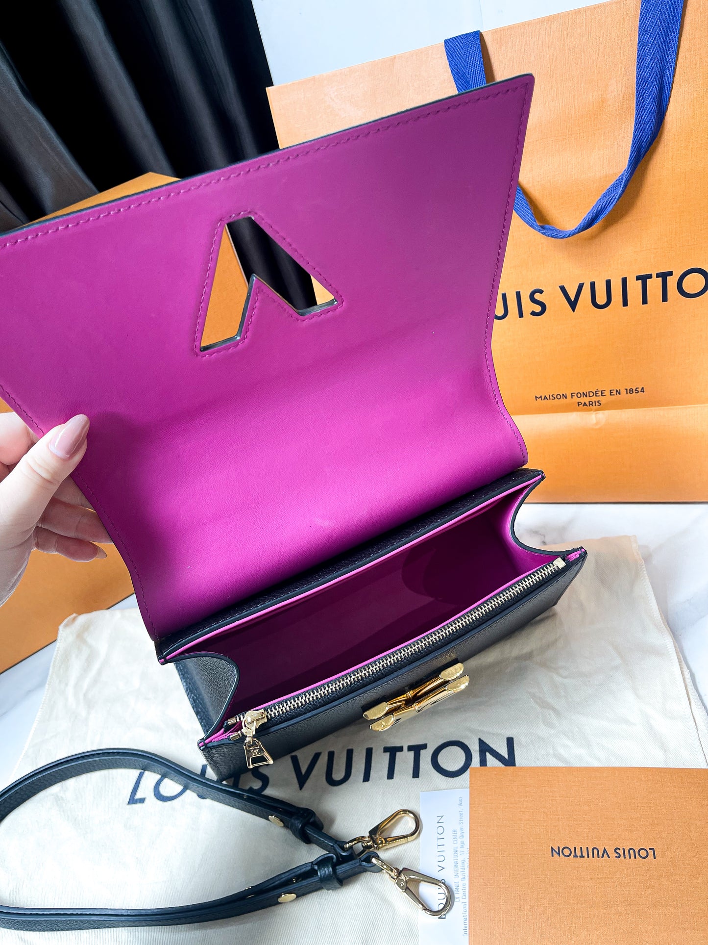 LV Twist One Handle PM