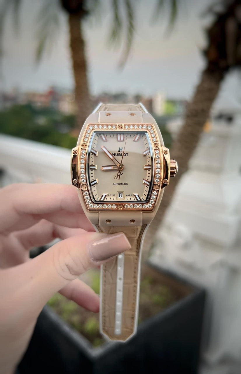 Đồng Hồ Hublot Spirit Of Bigbang Beige Ceramic King Gold Diamond