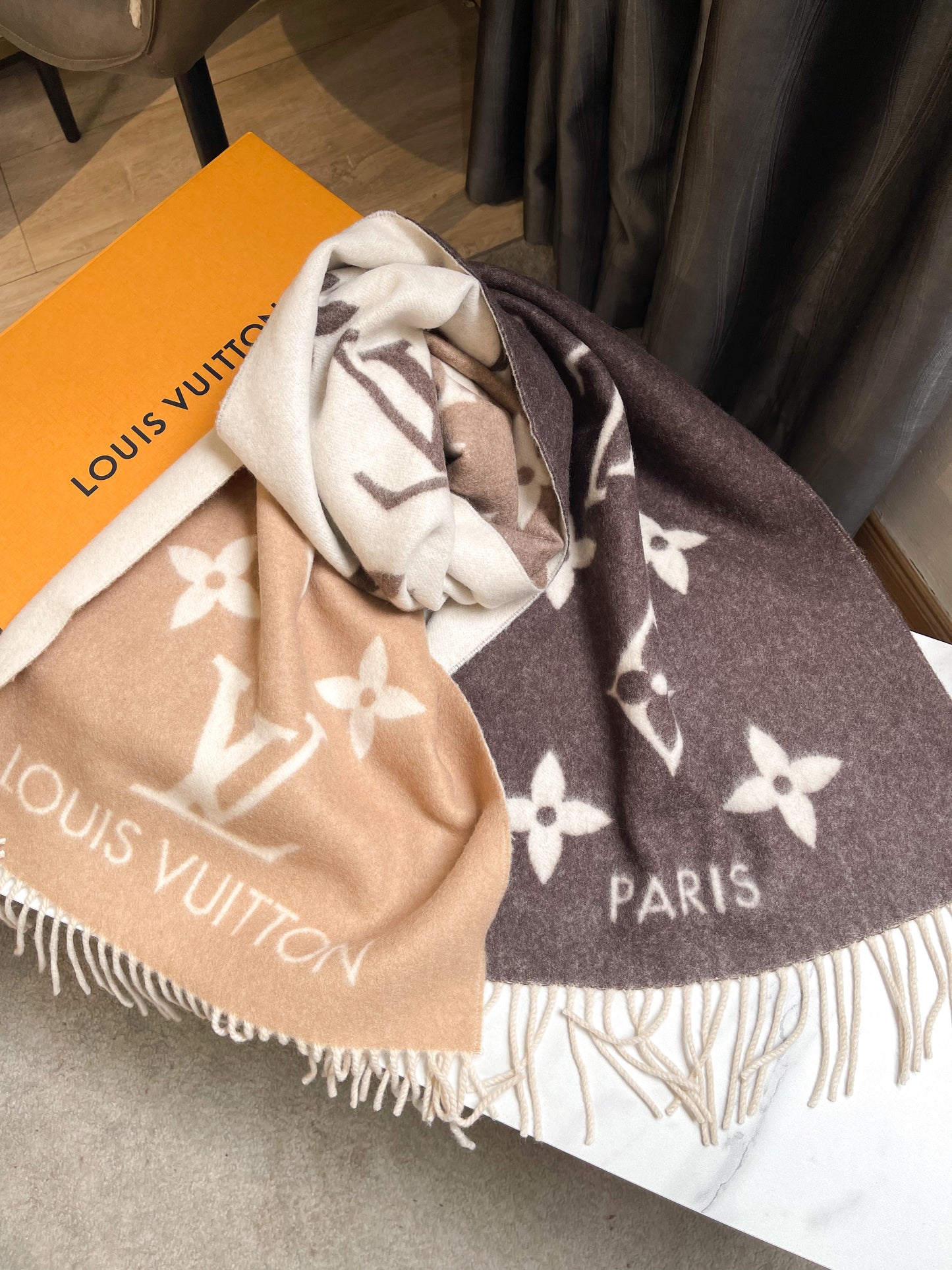 LV Cashmere Reykjavik Scarf
