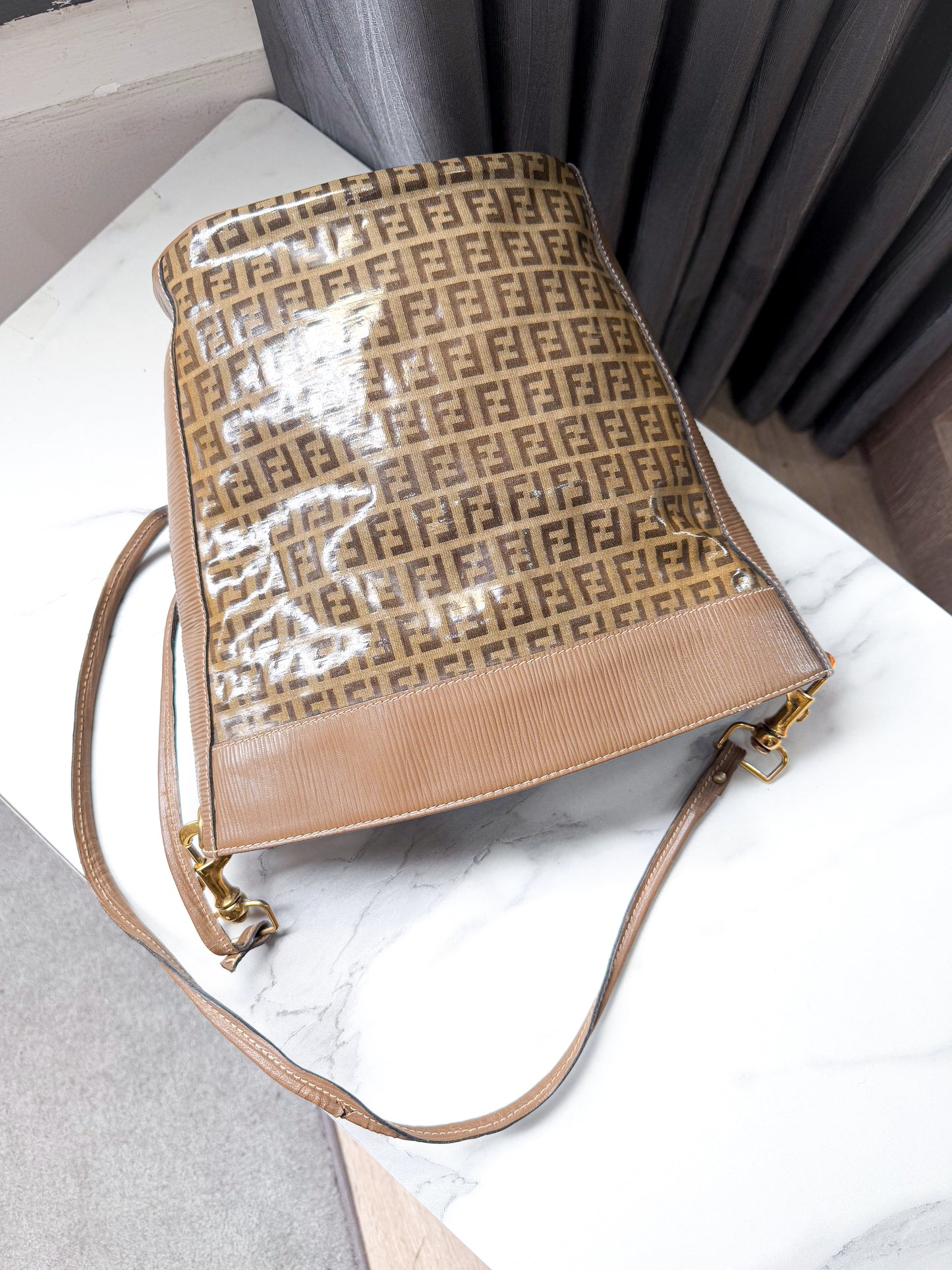 A Bucket Fendi Vintage
