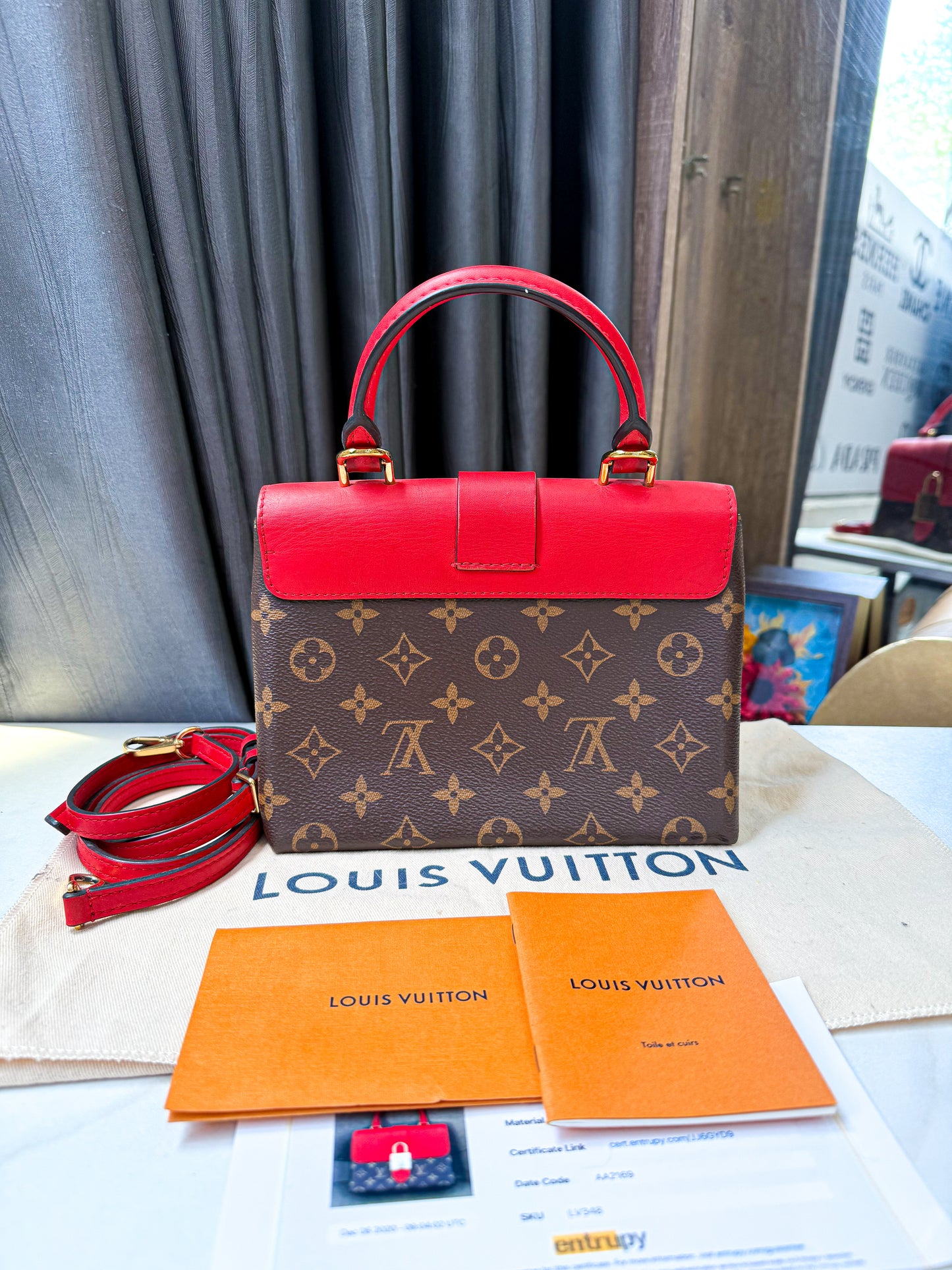 LV Locky Đỏ