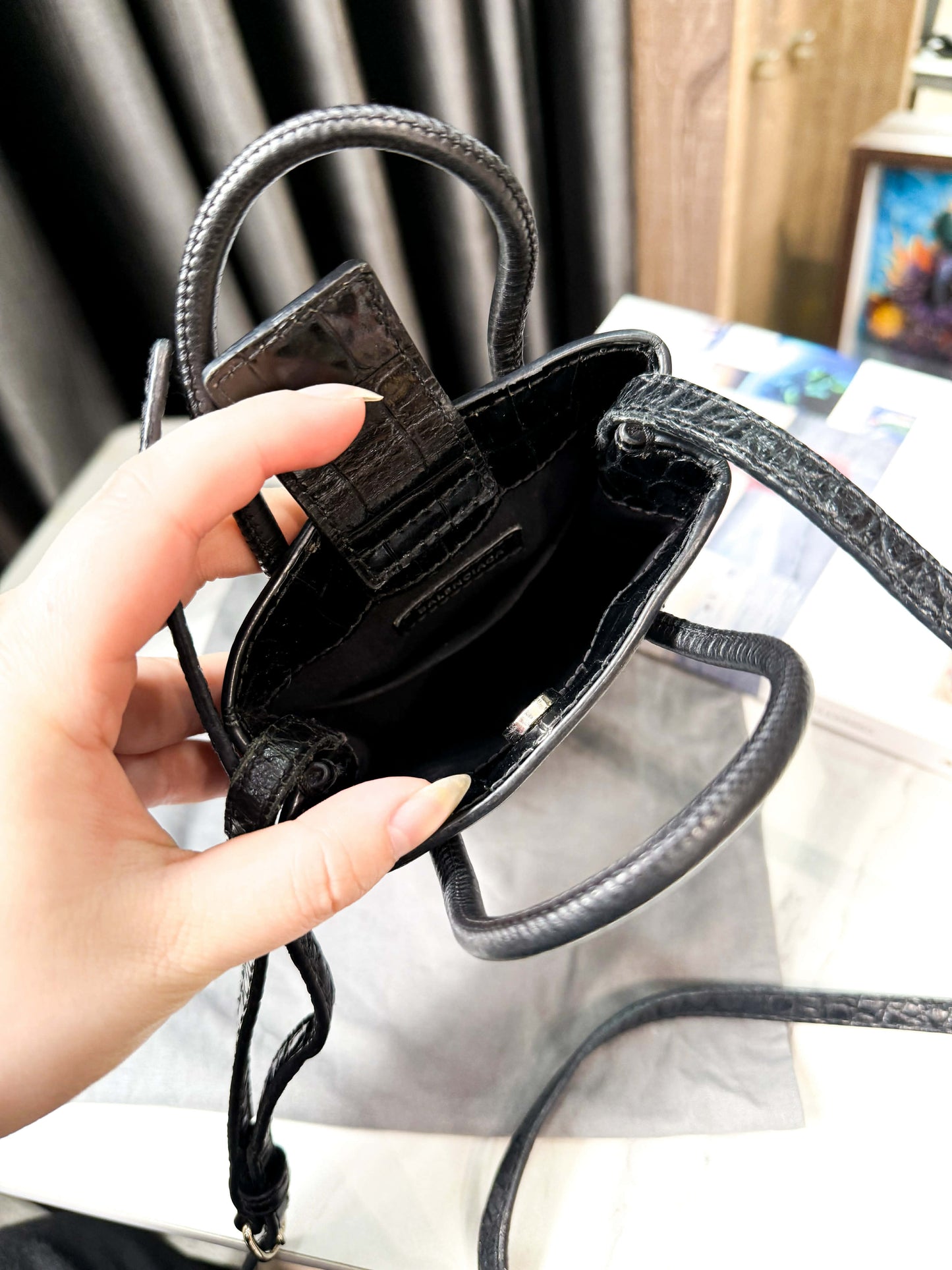 A A Balenciaga Tote Vân Croc