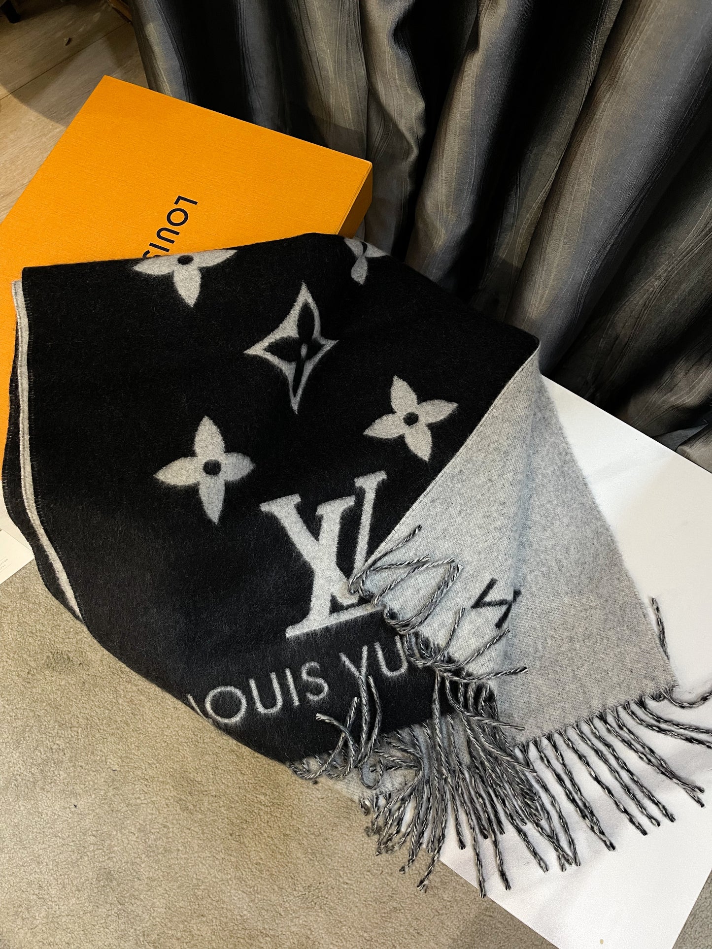 LV Cashmere scarf