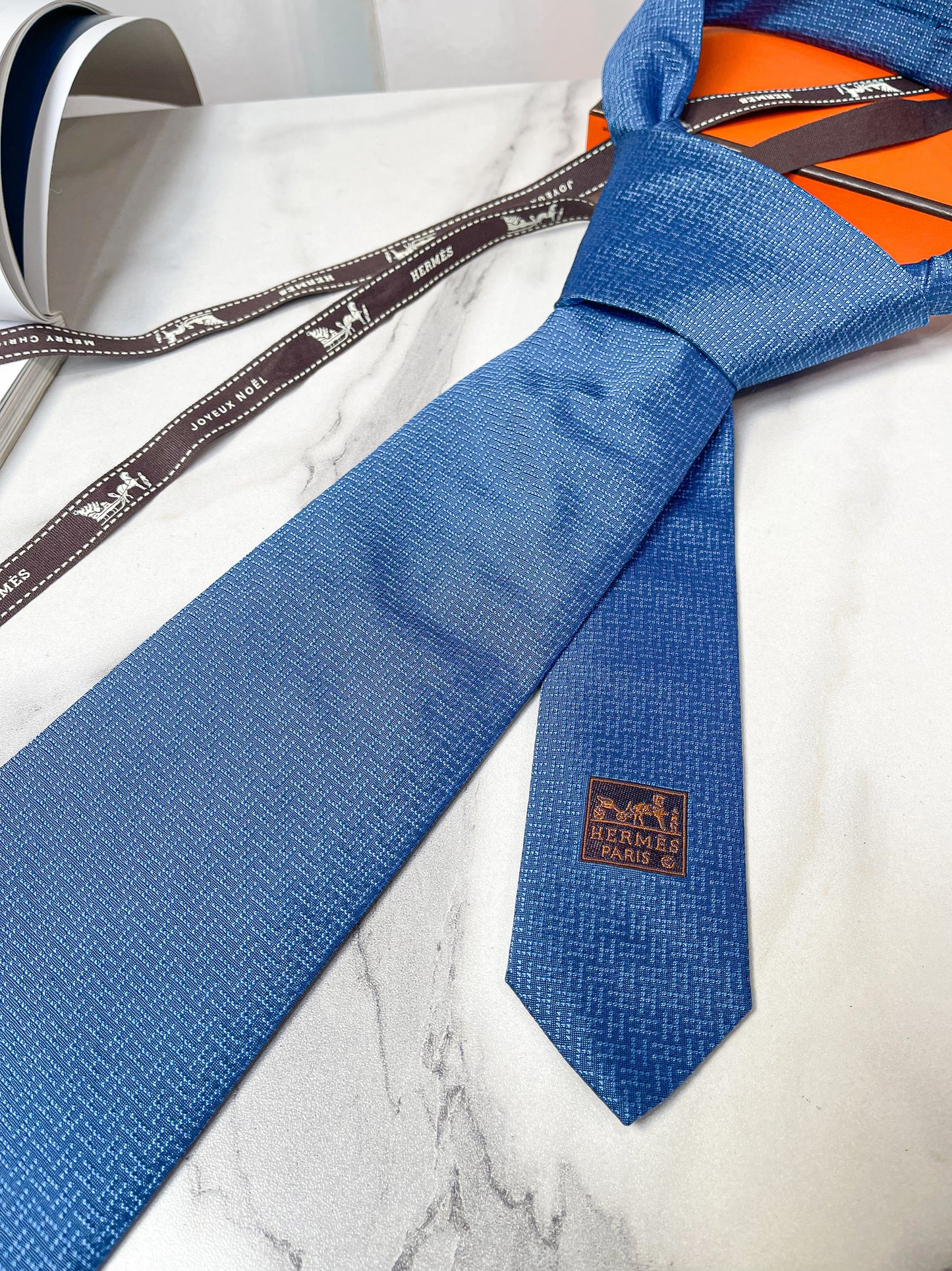 Cà Vạt Hermes 09