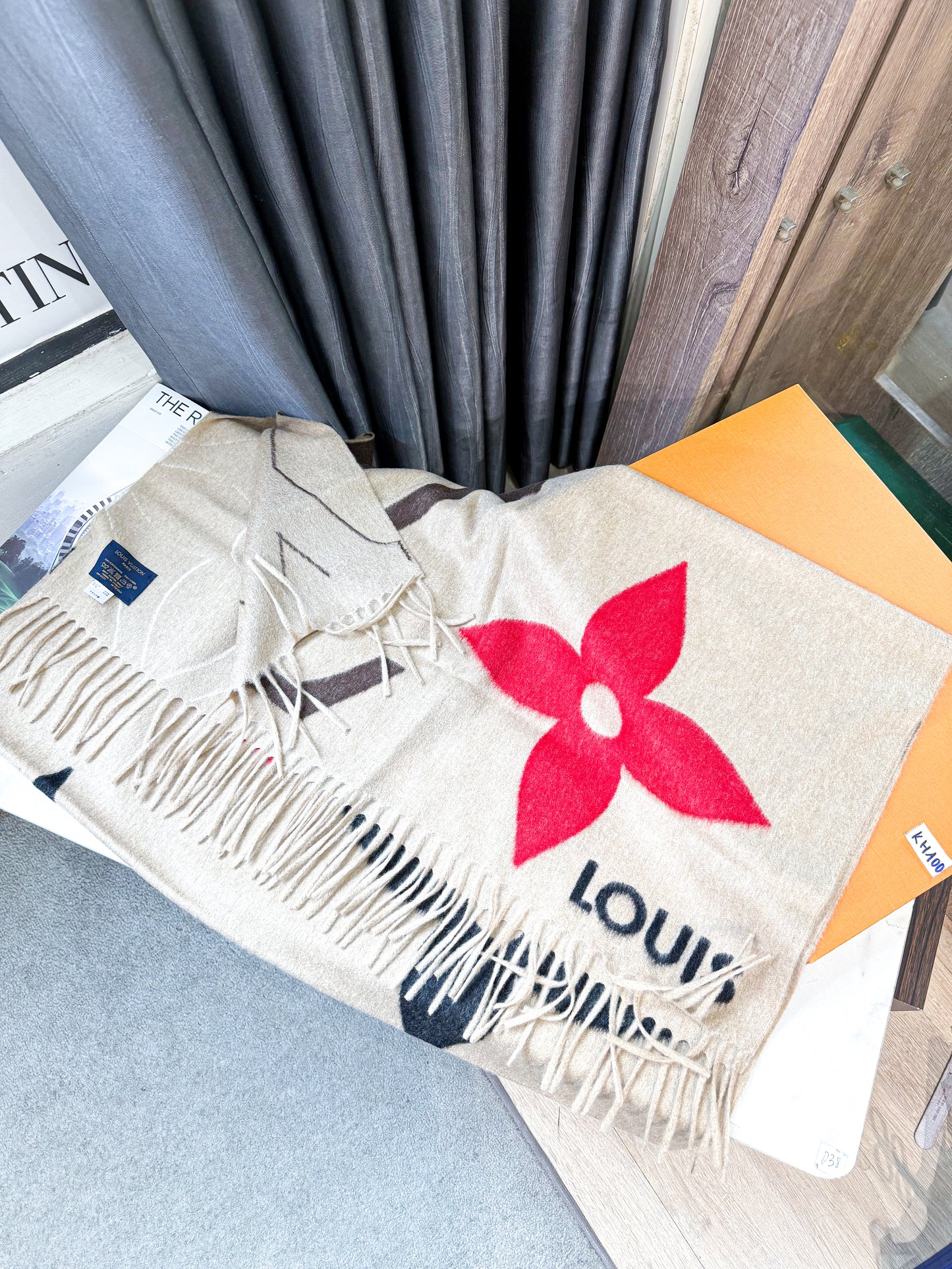 Khăn Choàng LV Cashmere + Len KH100 8/1