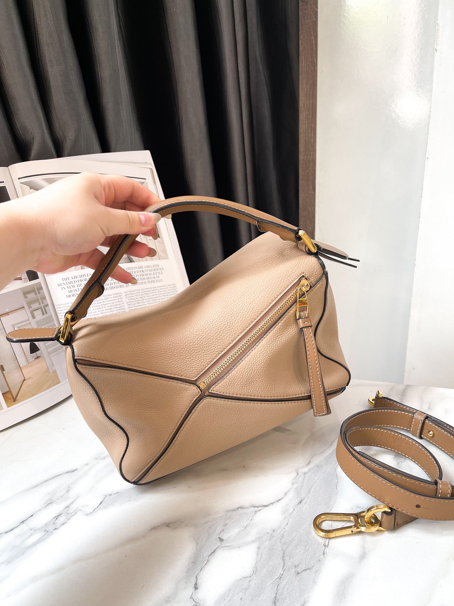 Loewe Puzzle Size 24