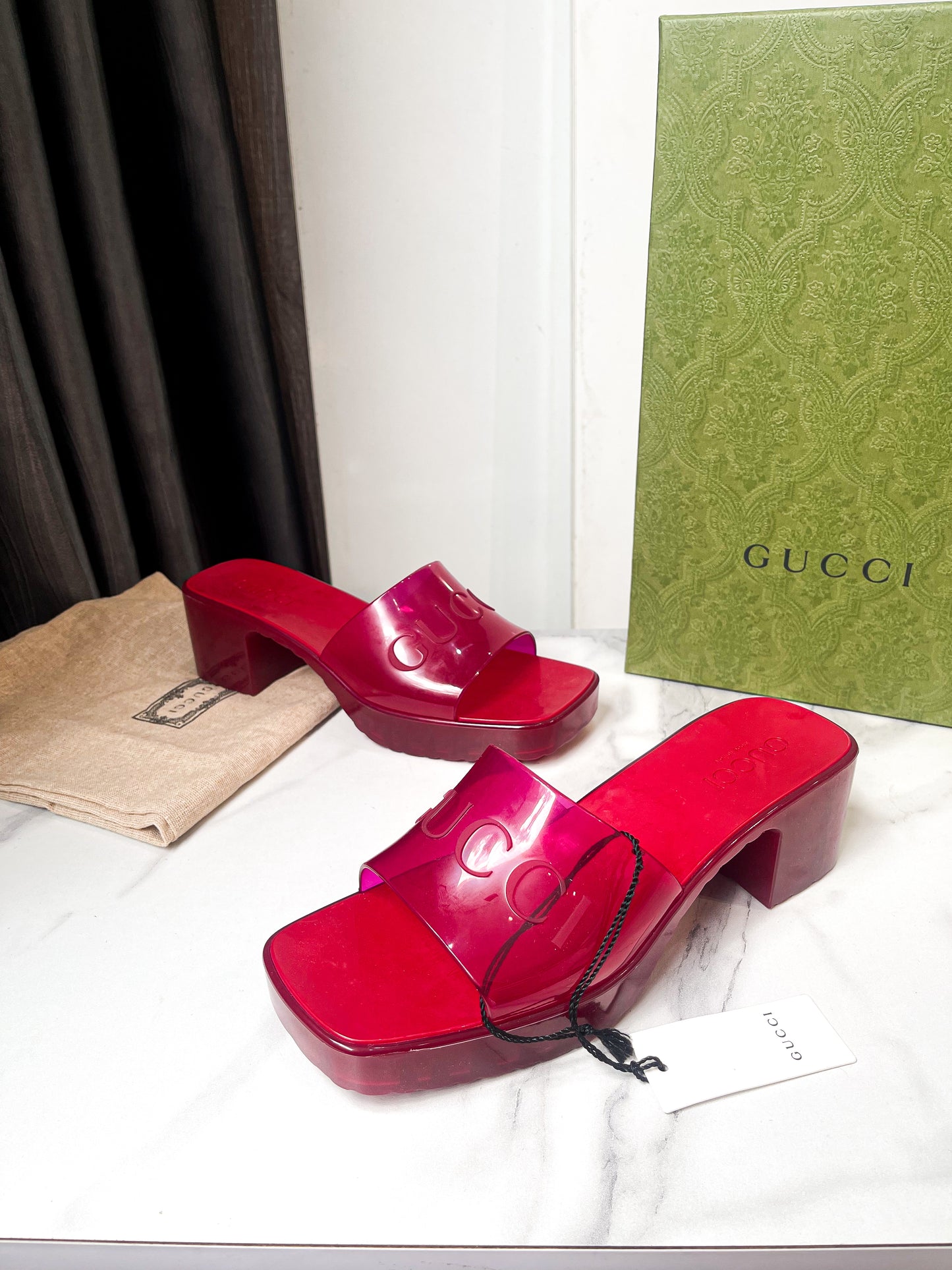 Dép Nhựa Gucci Đỏ New Size 36