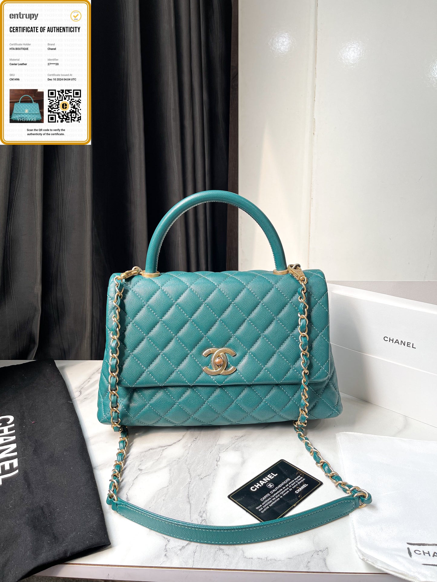 A Chanel Coco 10.5 Xanh