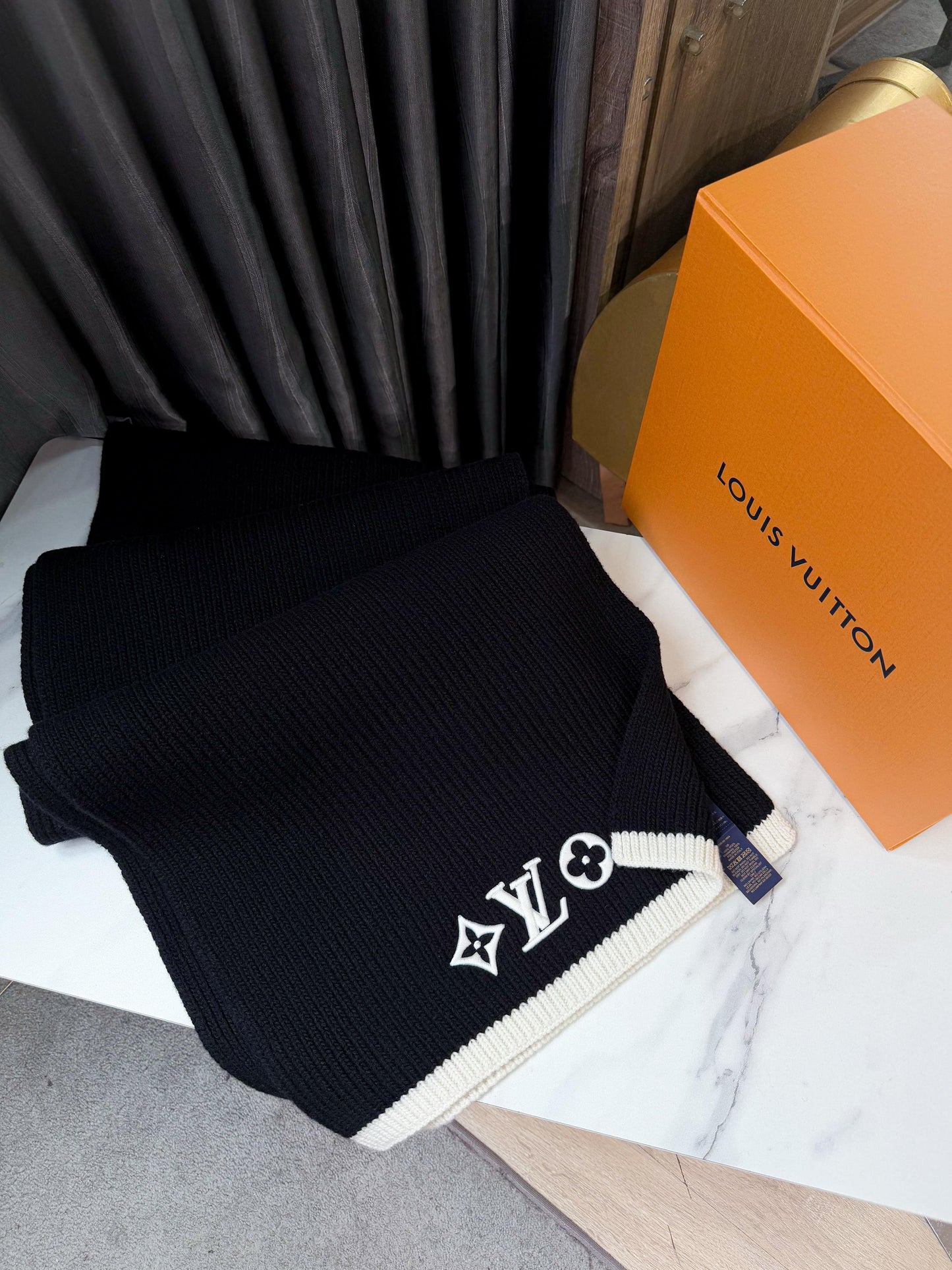 Khăn Choàng LV Len New