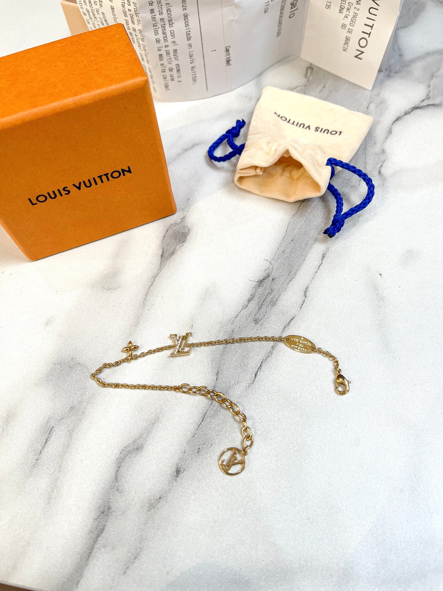Lắc Tay LV New