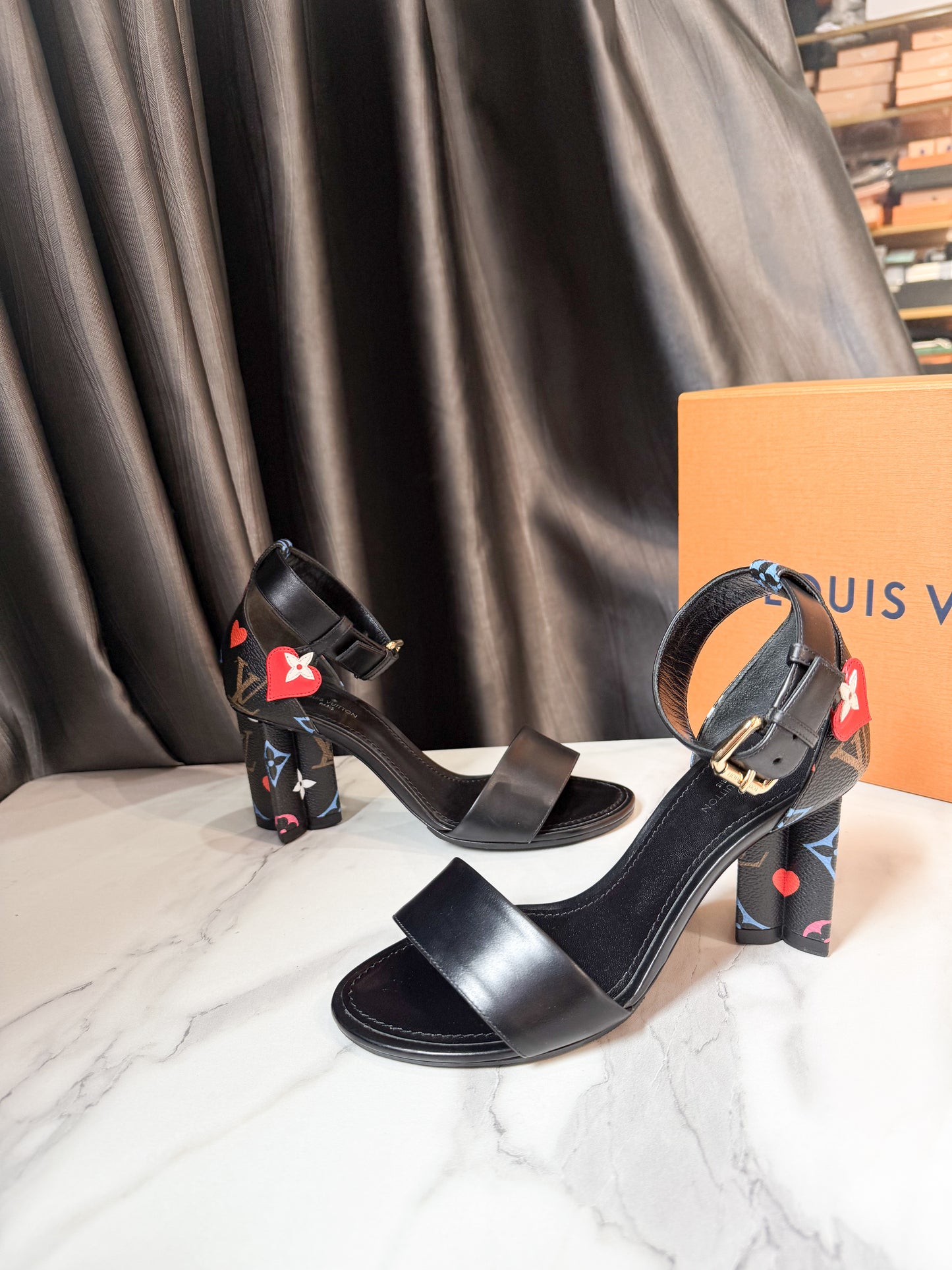 Sandal LV Game On Size 36.5