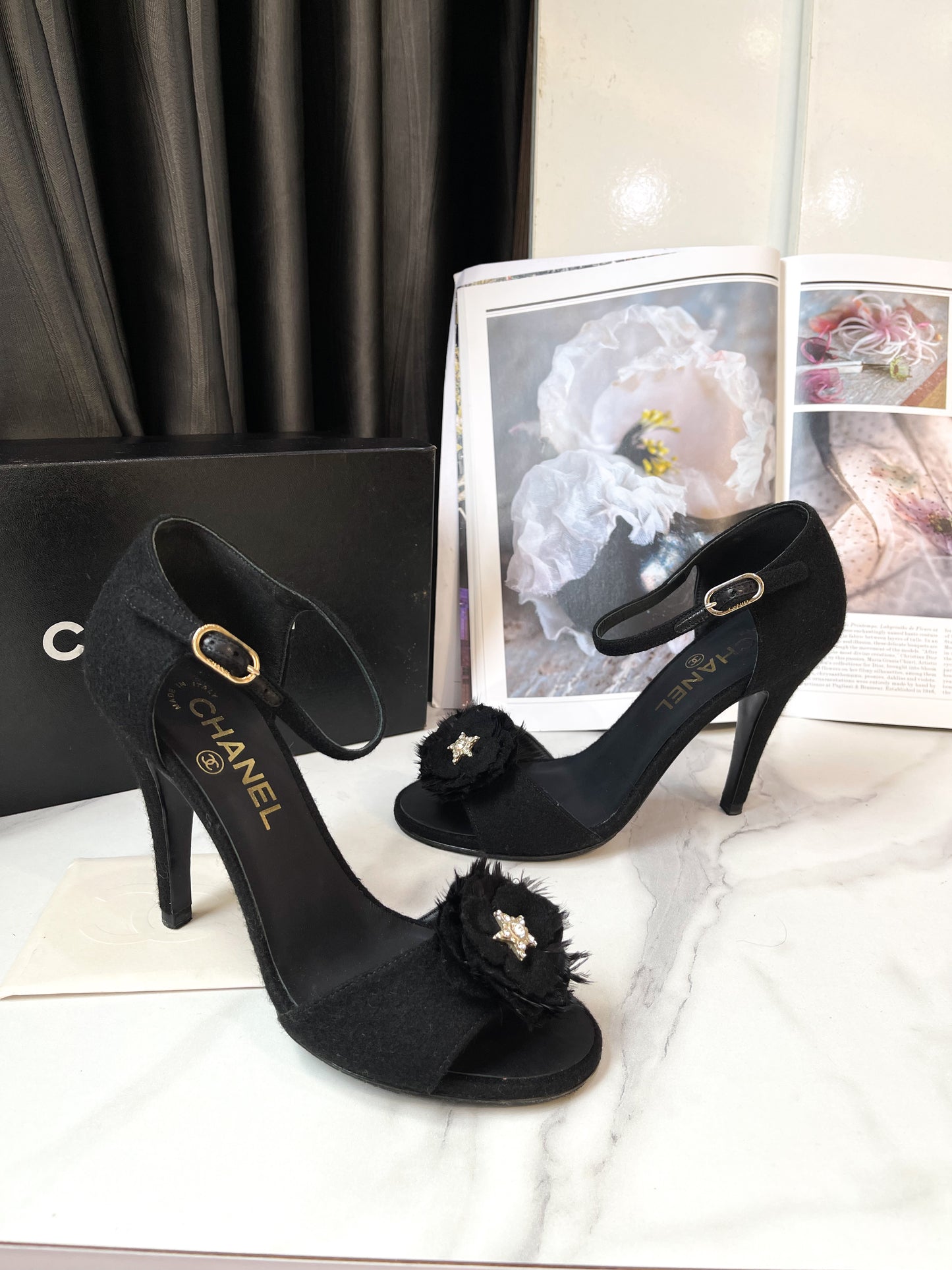 Sandal Chanel Size 37C