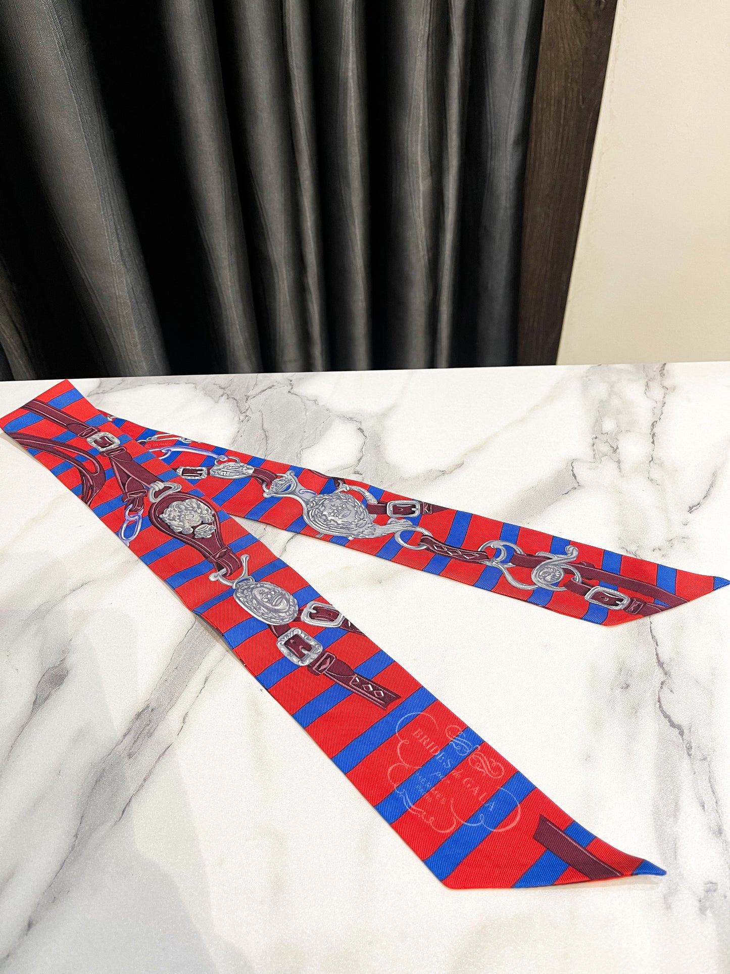 Khăn Twilly Hermes Used