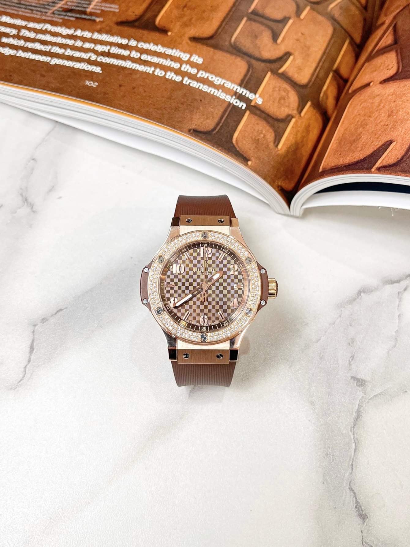 Đồng Hồ Hublot Bigbang 38mm King Gold Diamond Benzel Capuchino