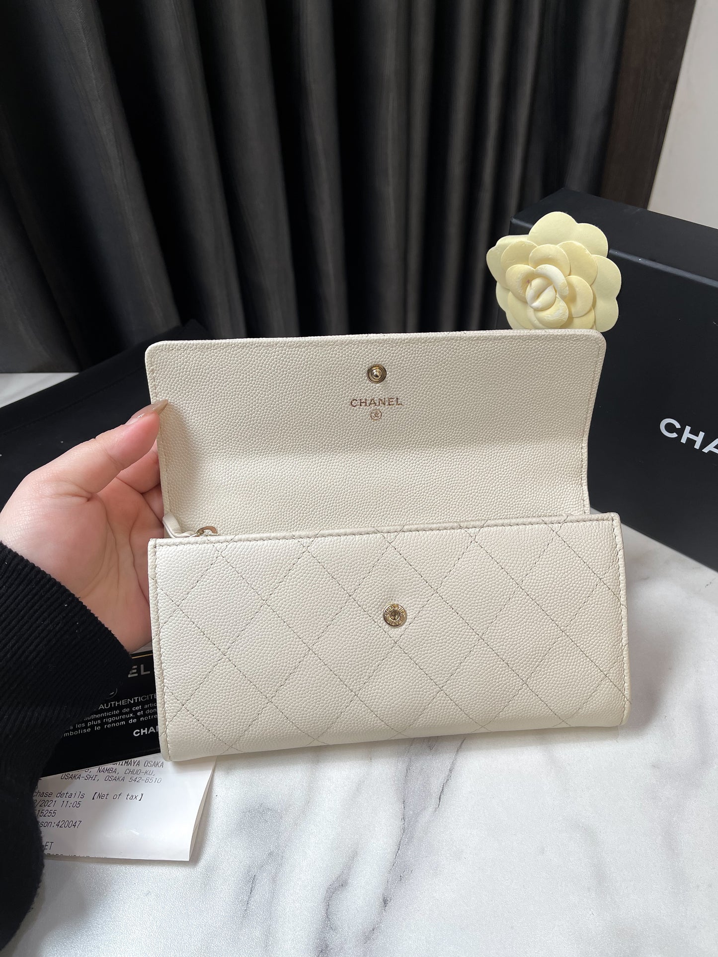 Ví Dài Chanel Trắng