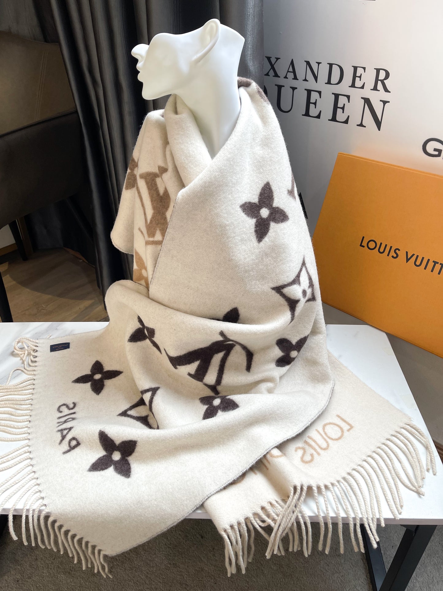 LV Cashmere Reykjavik Scarf