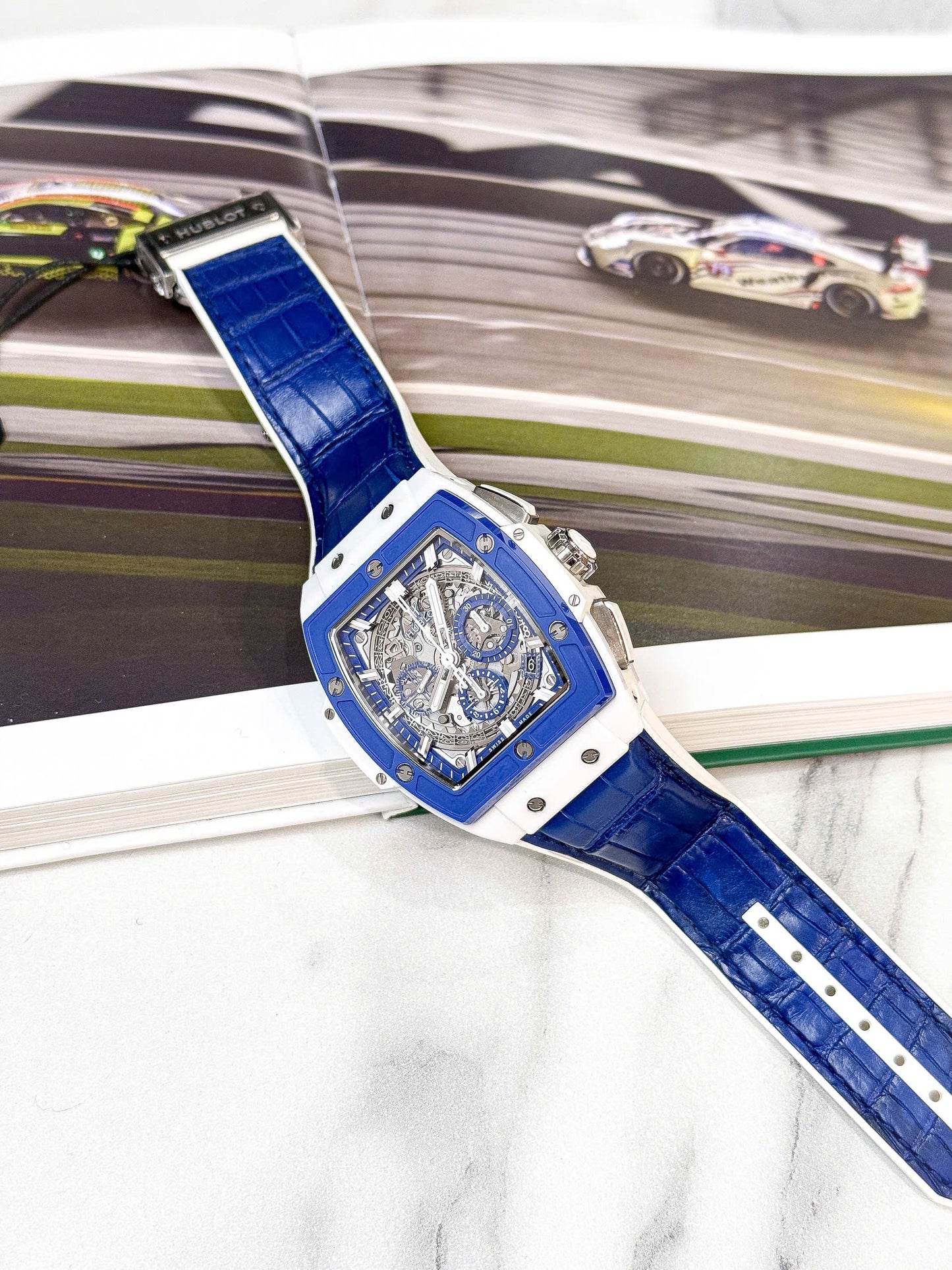 Đồng Hồ Hublot Spirit Of Bigbang White Blue Ceramic 42mm Limited 20pcs