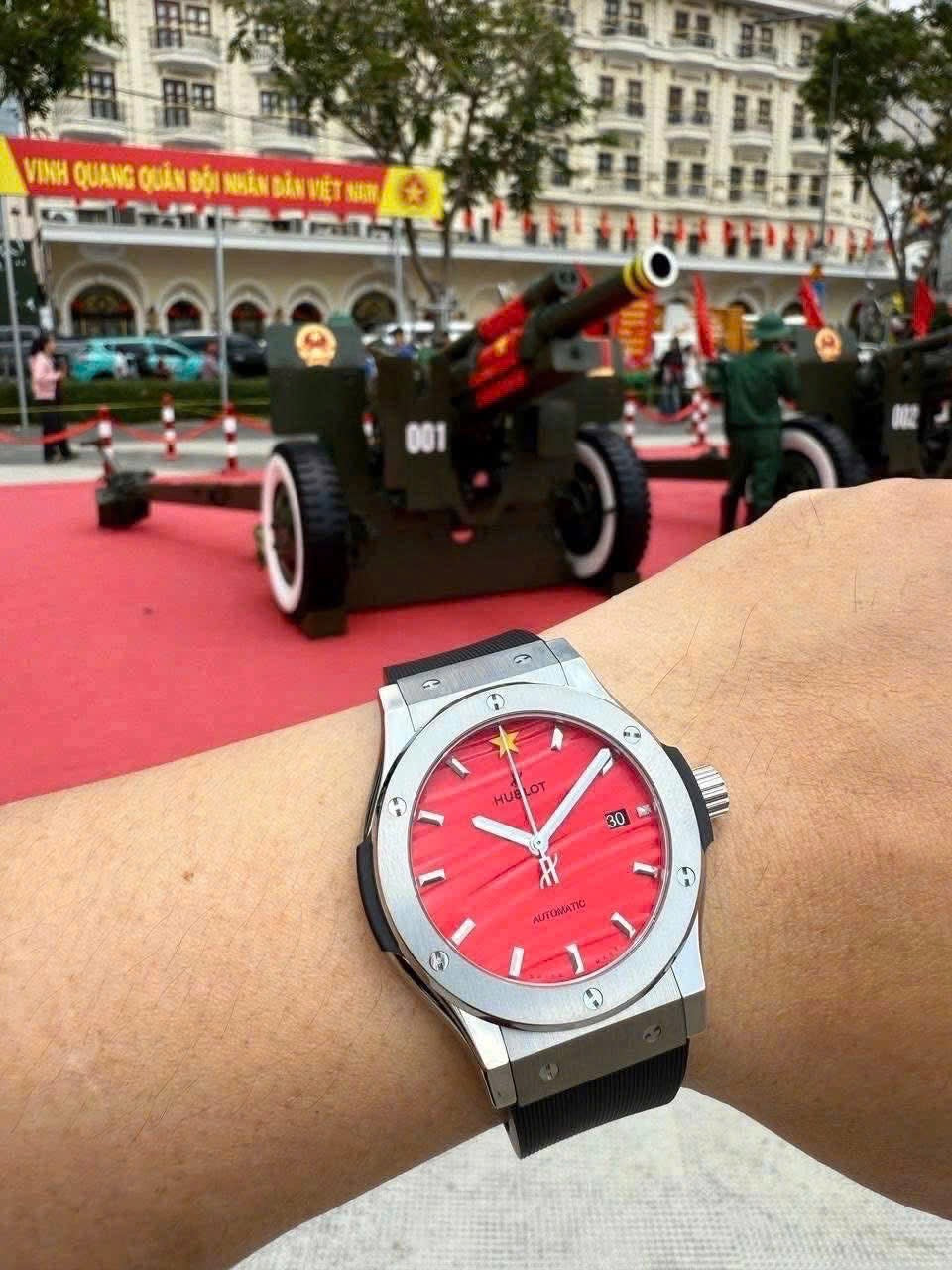 Đồng Hồ Hublot Classic Fusion Viet Nam Limited Size 42mm