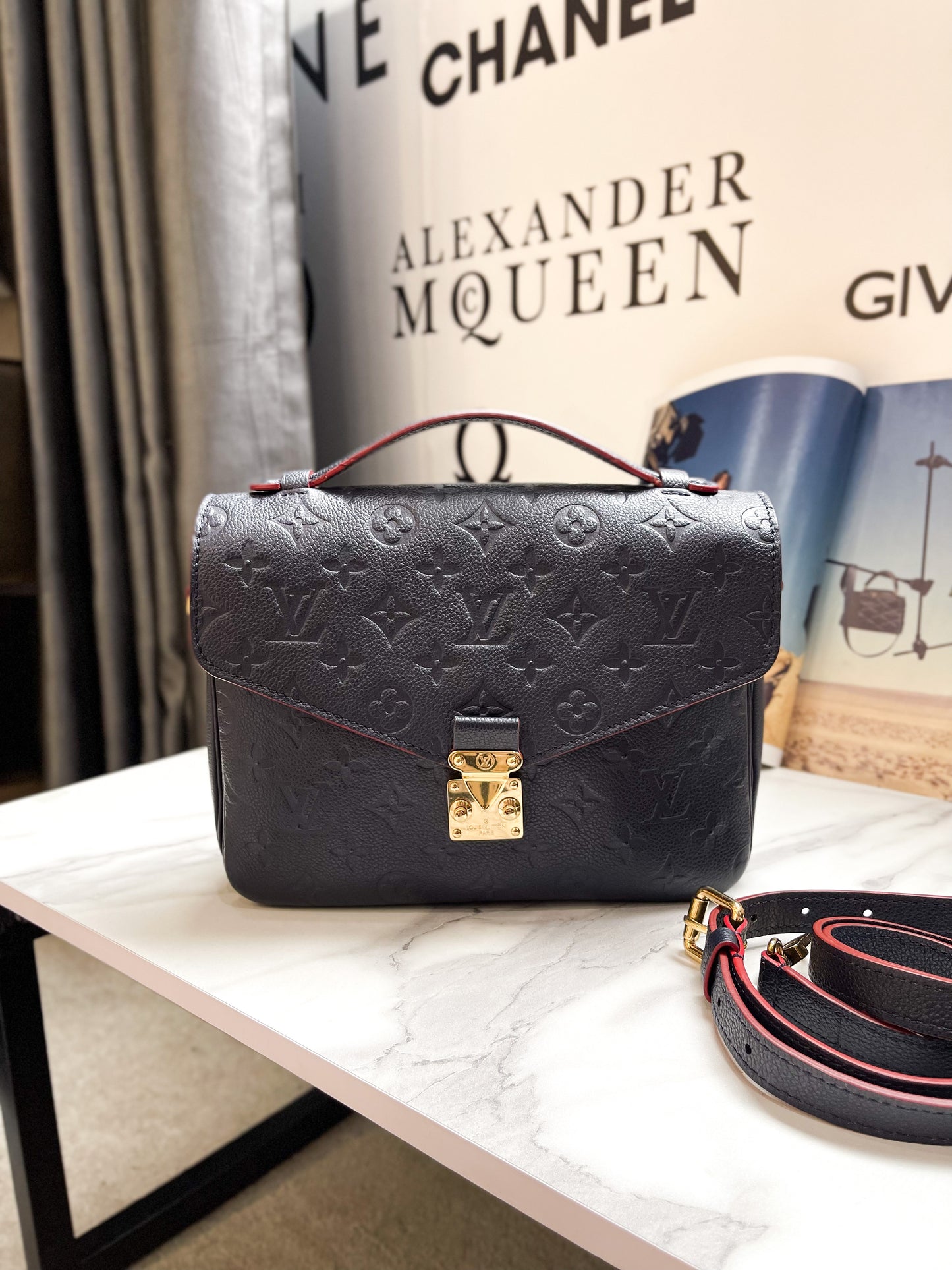 Metis LV Calf Leather