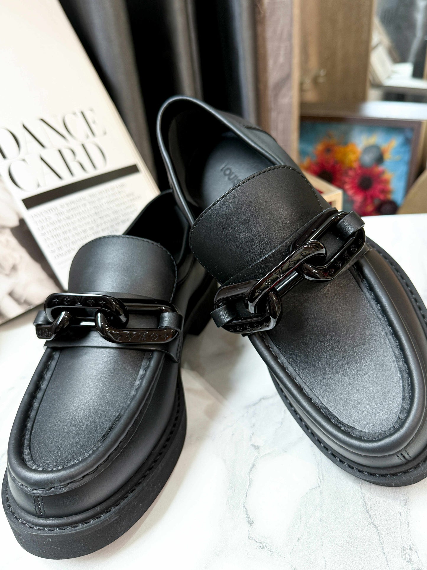 Giày LV New Trưng Bày Size 35.5