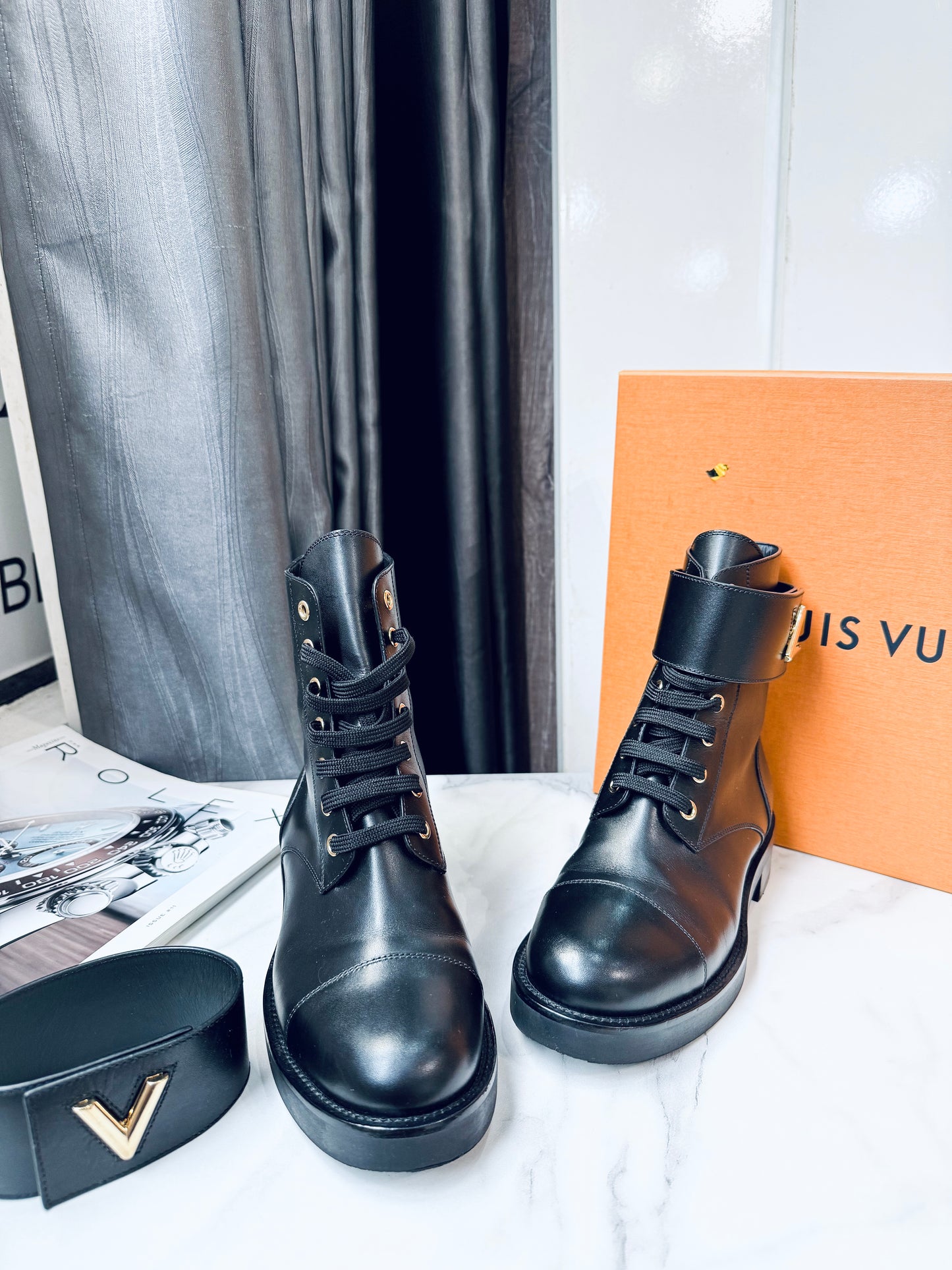 Boot LV Logo Size 36.5