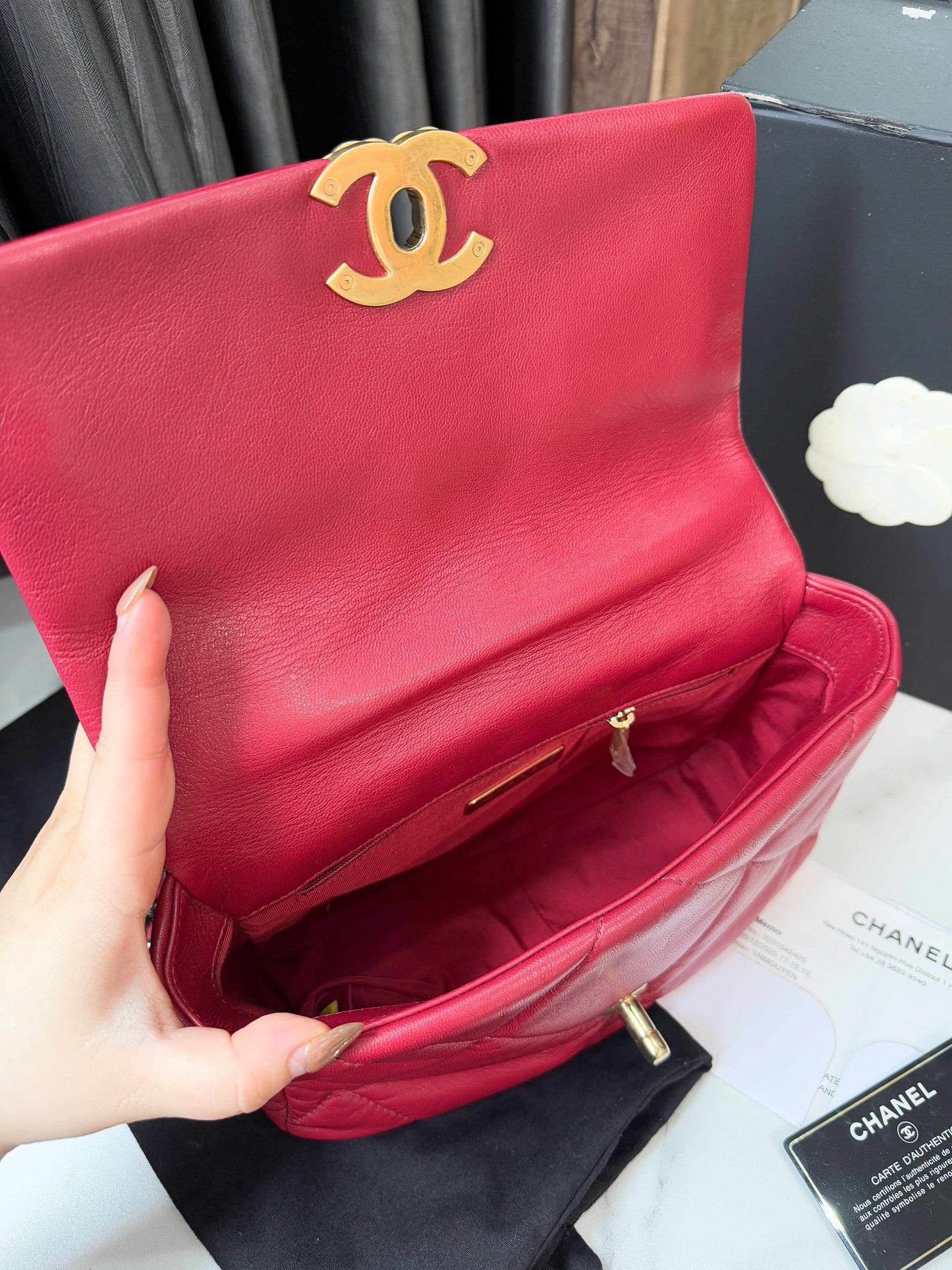 A A Chanel C22 Đỏ