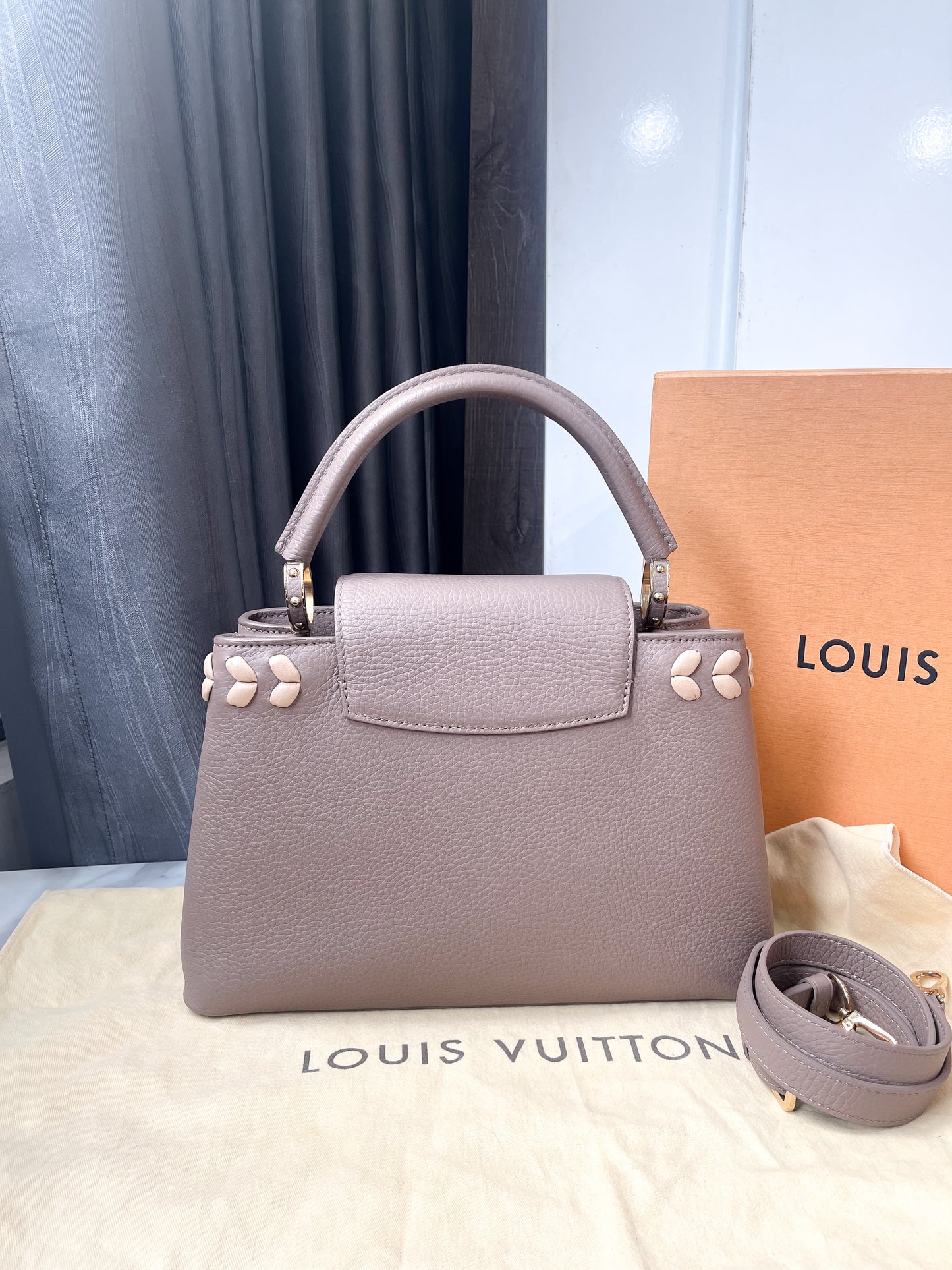 LV Capucines PM