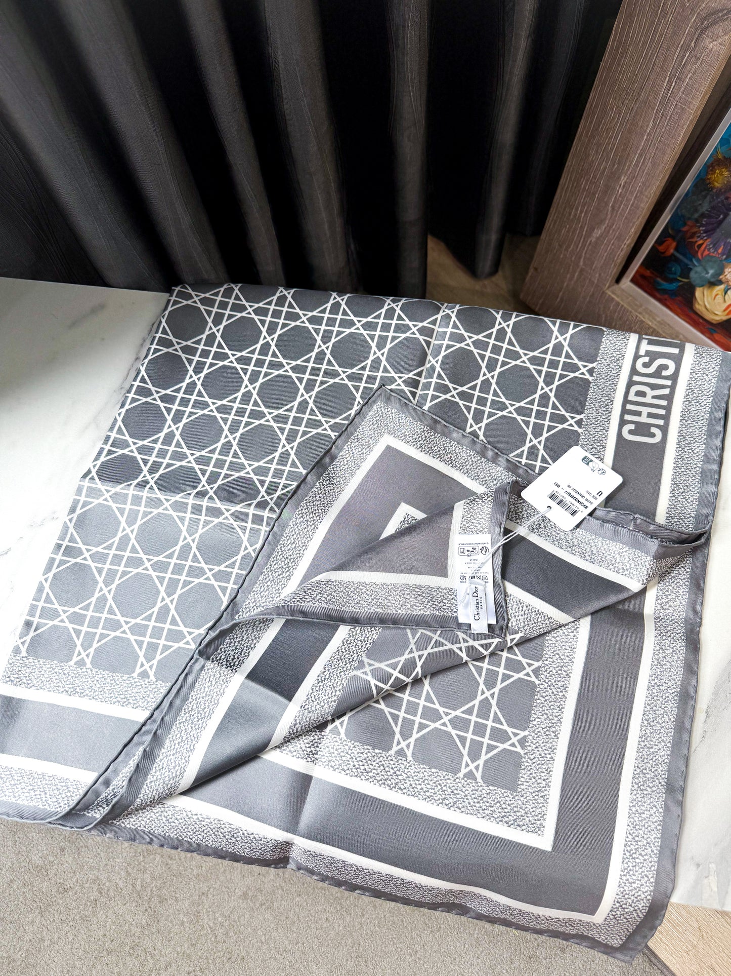 Khăn Dior Lụa New Grey 90x90 23/9