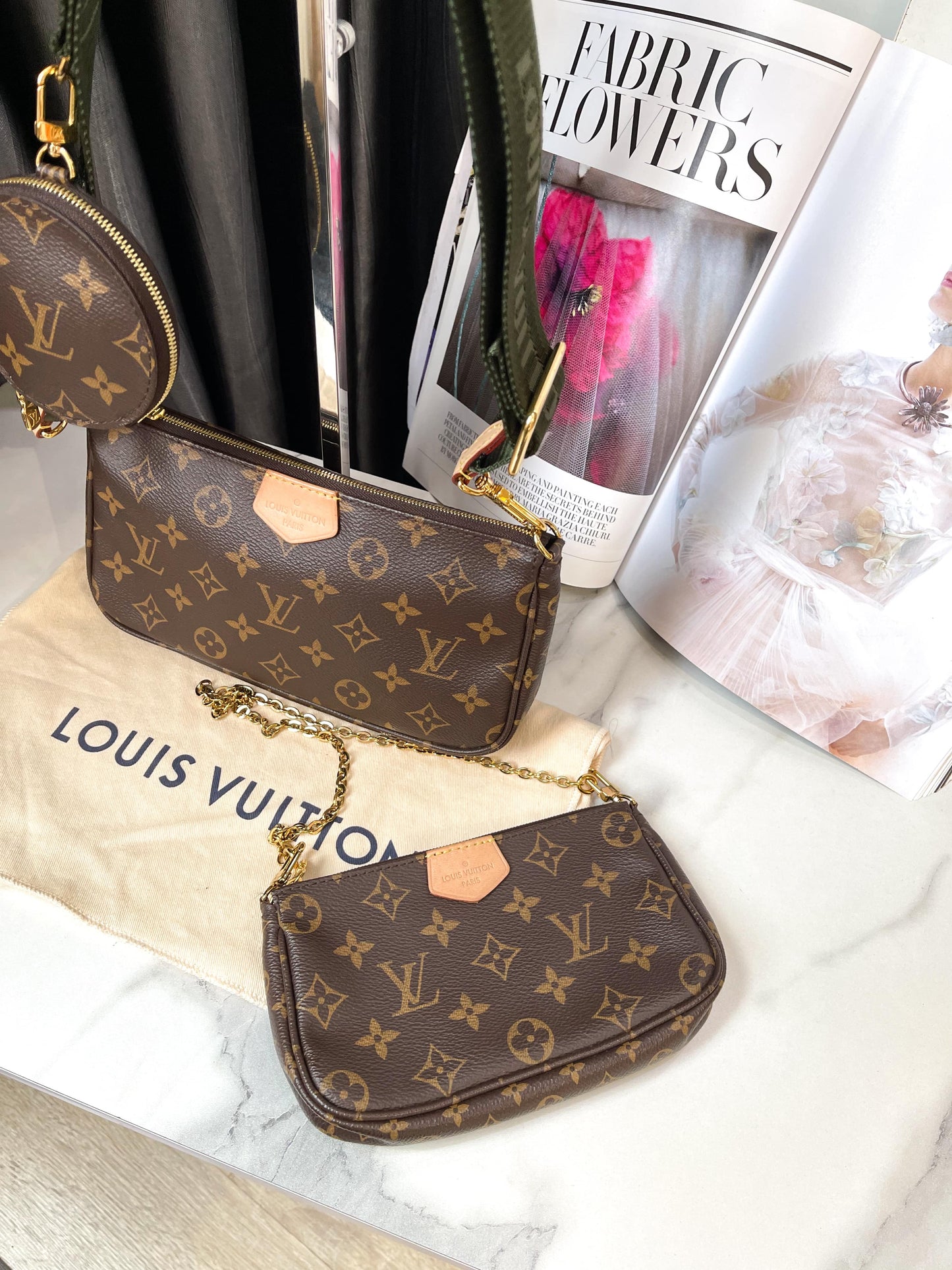 LV Multi Strap Rêu