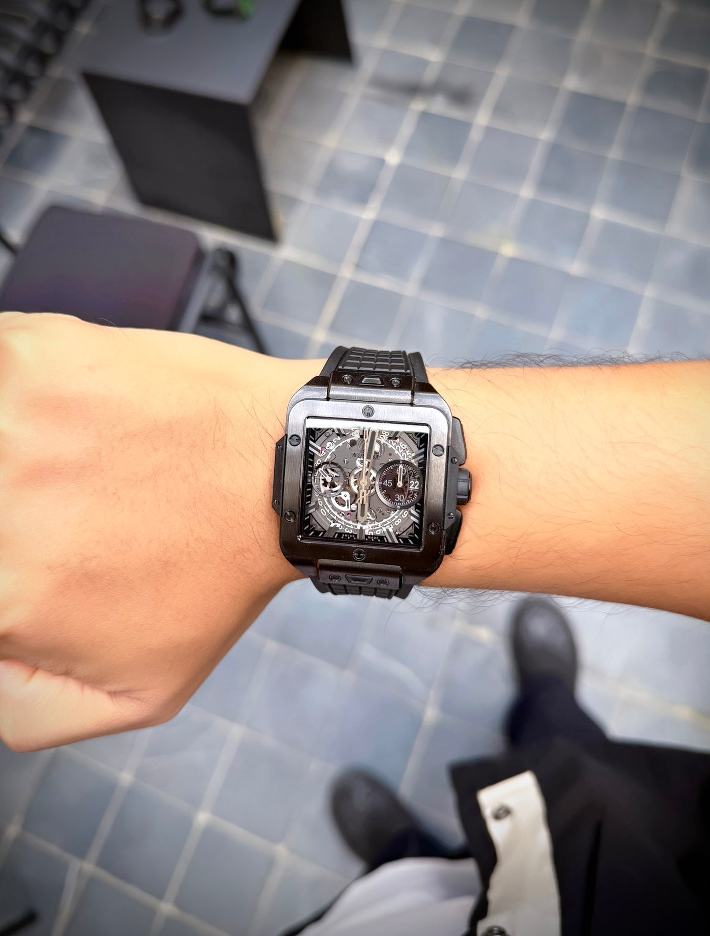 Đồng Hồ Hublot Square Bang Unico Ceramic 42mm Black